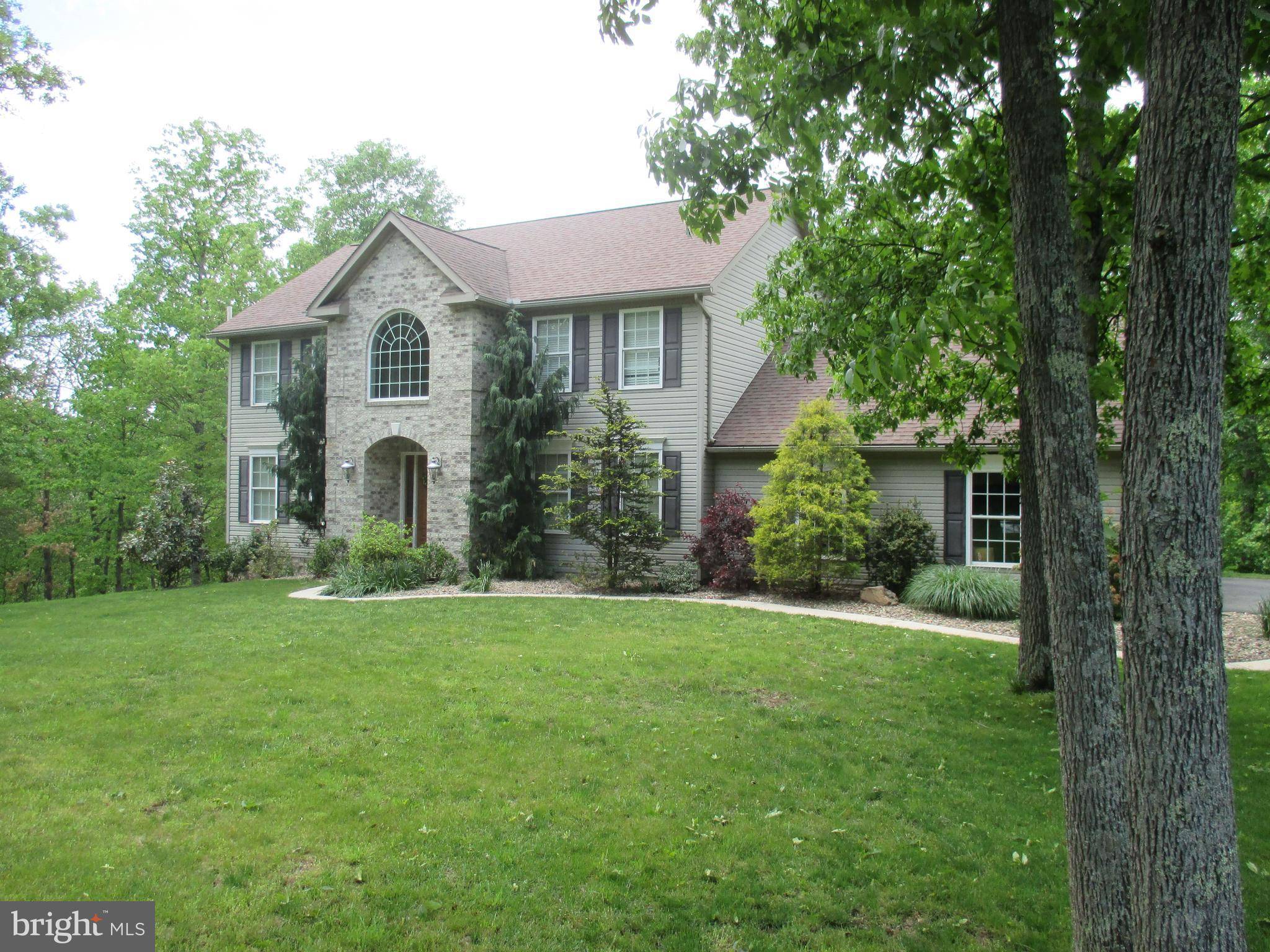 Fort Ashby, WV 26719,579 COLONIAL HEIGHTS DR