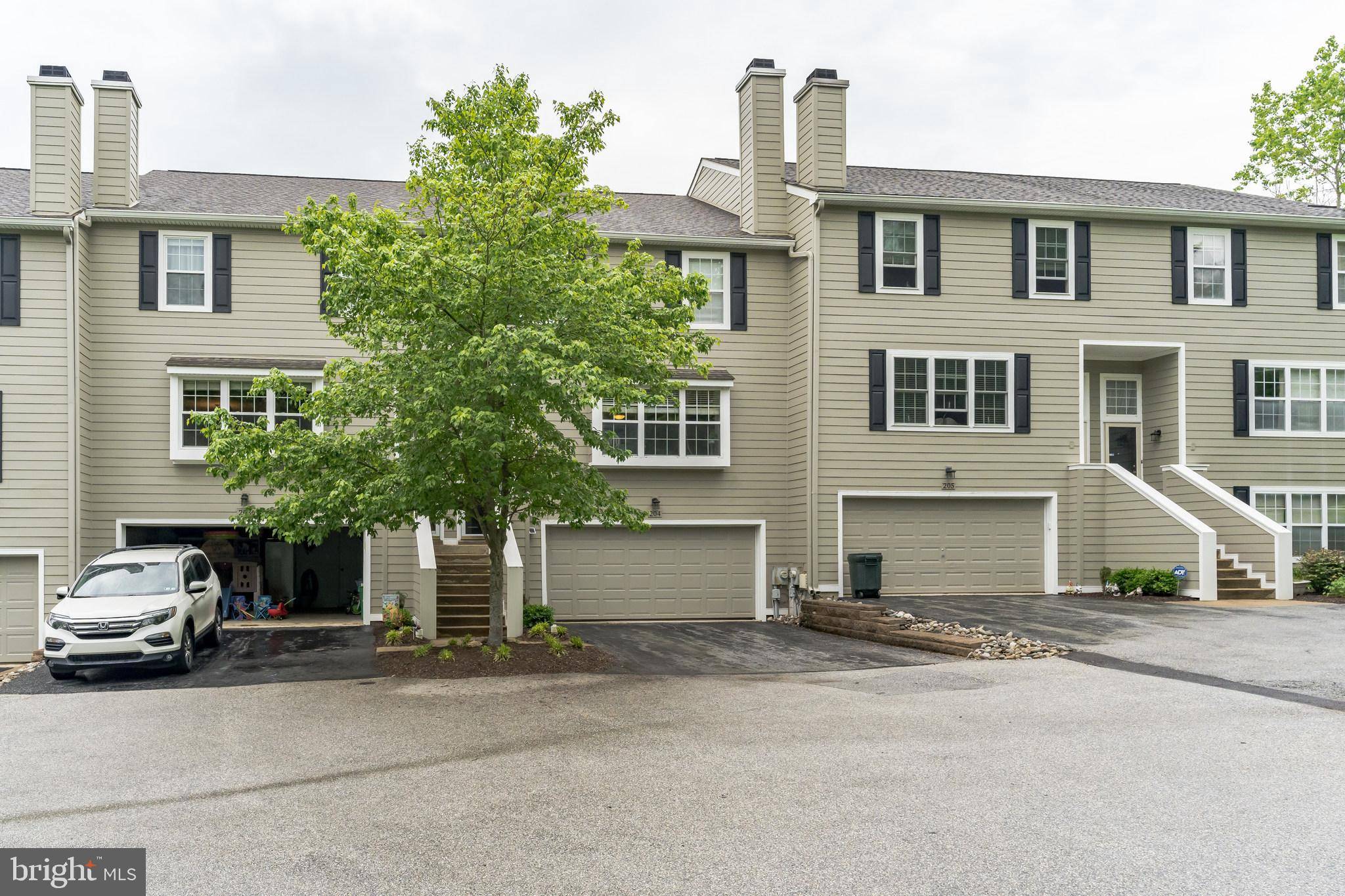 Newtown Square, PA 19073,204 PRINCETON CIR