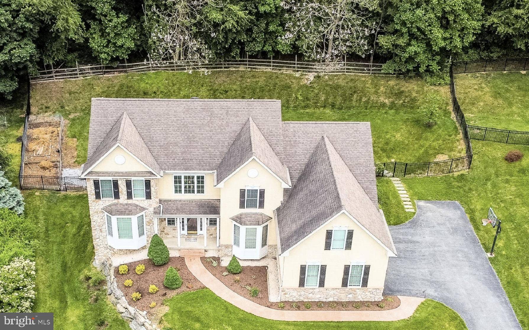 Downingtown, PA 19335,350 STERLING LN