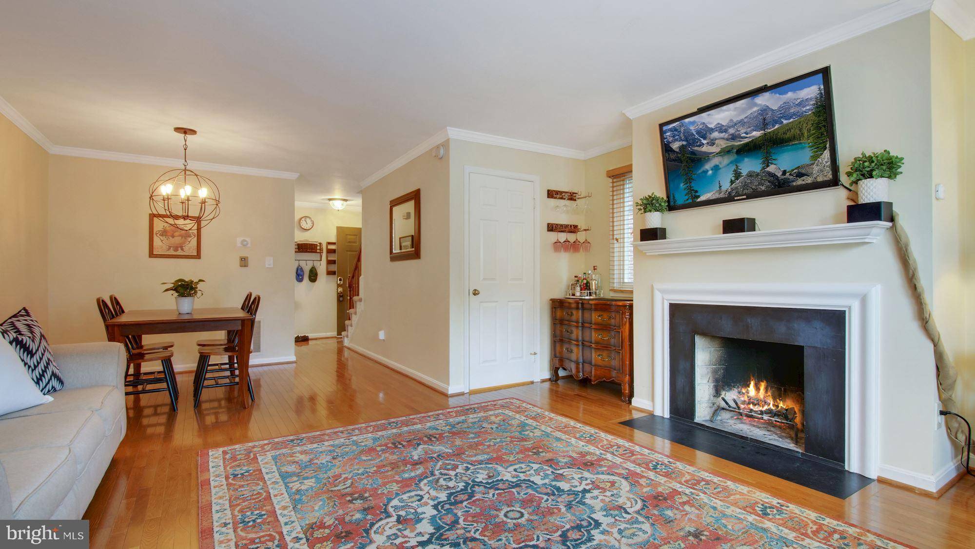 Alexandria, VA 22314,548 COLECROFT CT