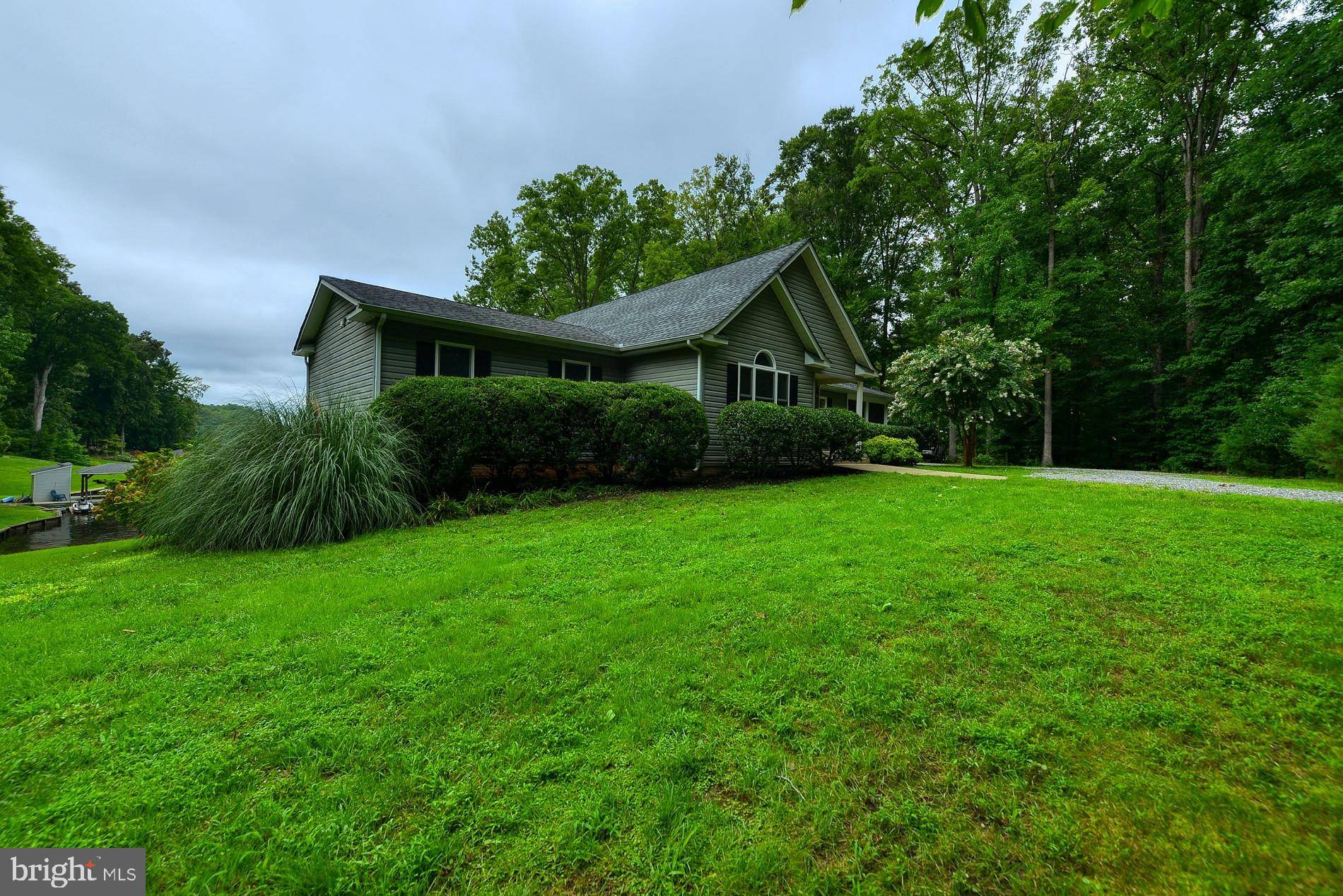 Bumpass, VA 23024,671 BUSBEES POINT RD