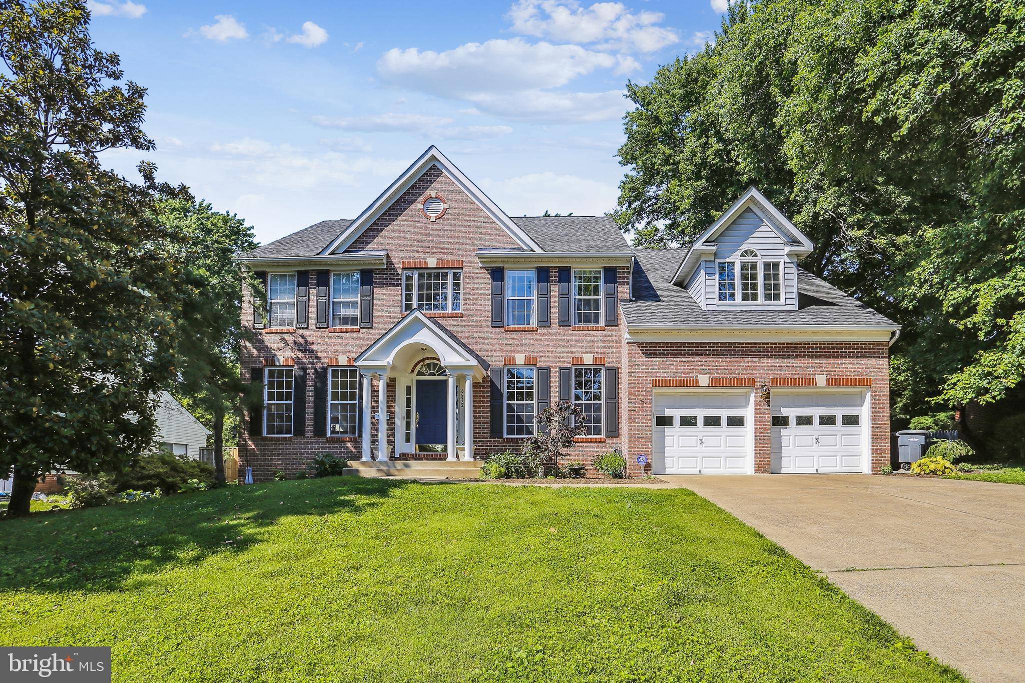 Mclean, VA 22101,6532 FAIRLAWN DR