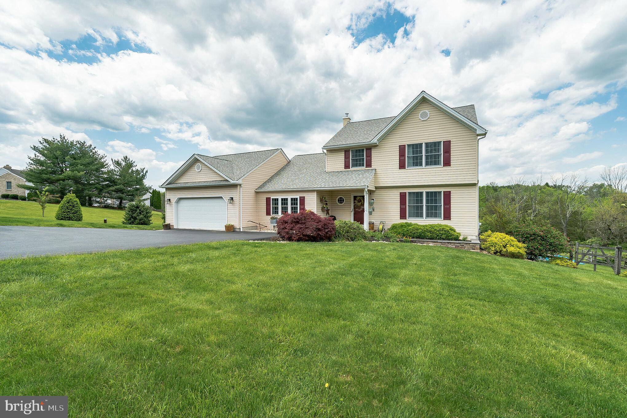 Pennsburg, PA 18073,2523 QUAKERTOWN RD