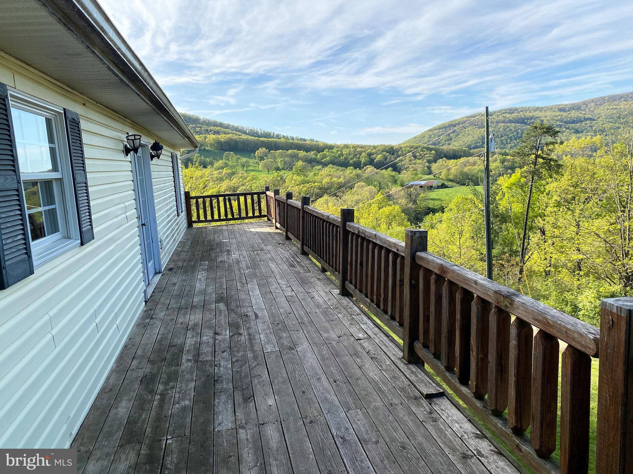 Baker, WV 26801,807 FUNKHOUSER RD