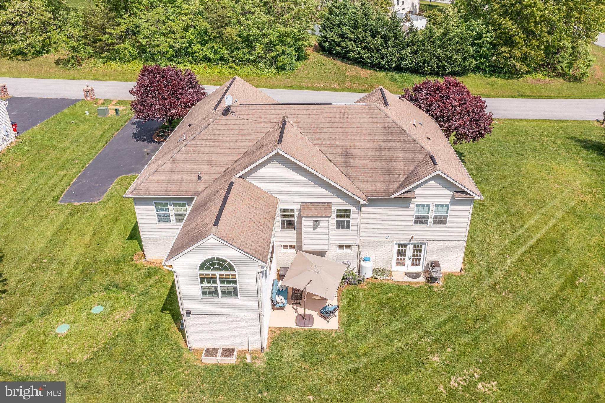 Falling Waters, WV 25419,49 GLORY LN