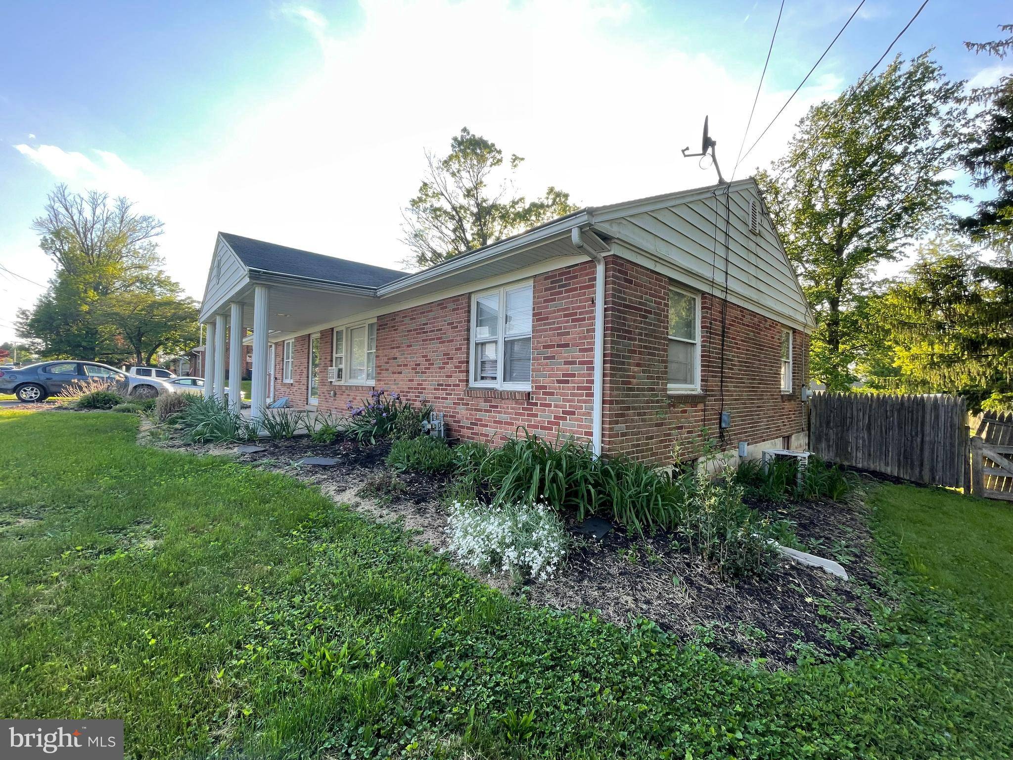 York, PA 17408,2733 SUNSET LN