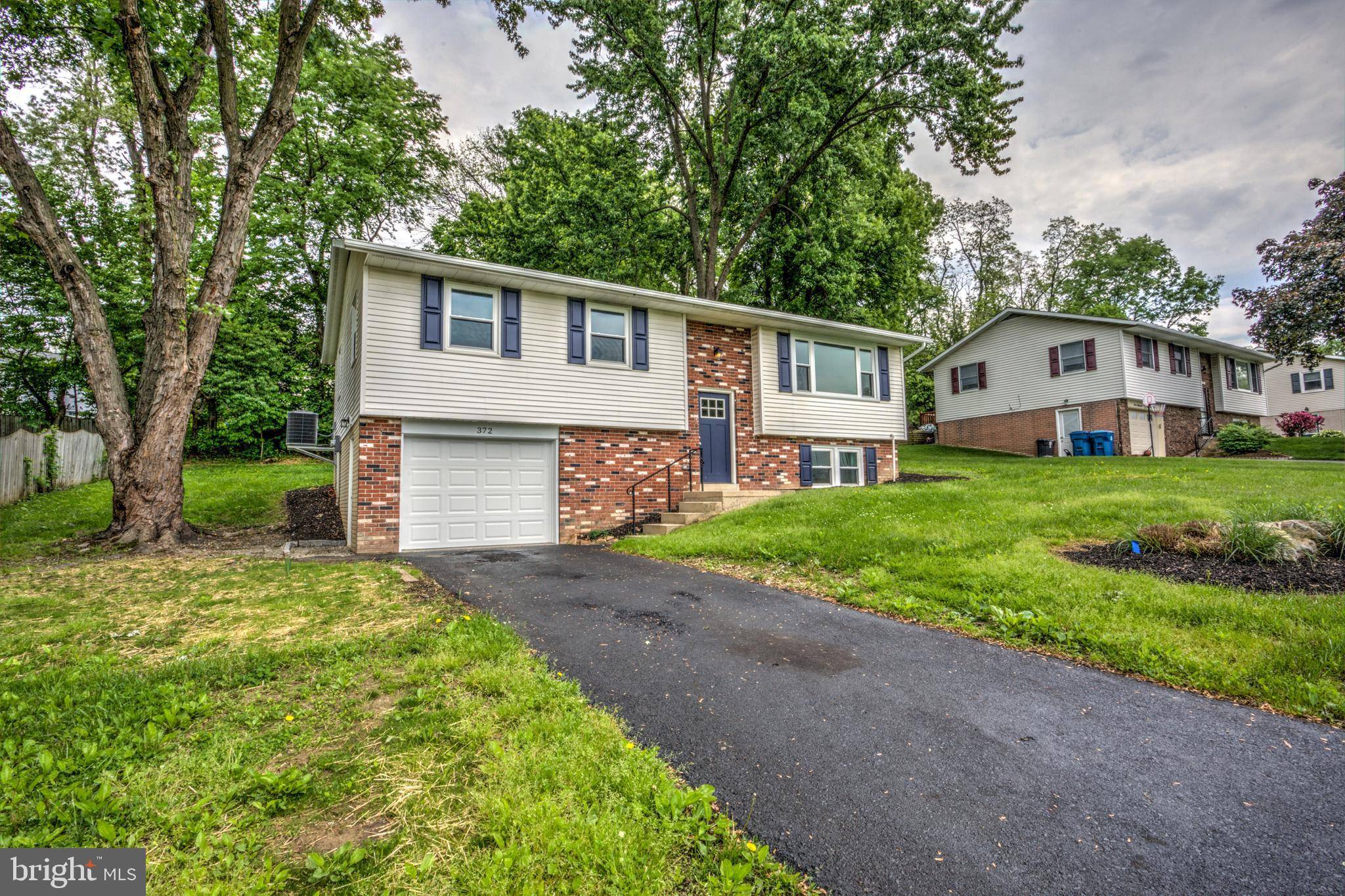 Mountville, PA 17554,372 PRIMROSE LN