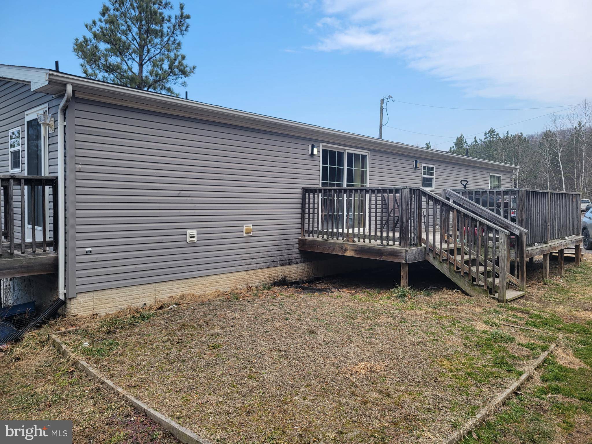 Paw Paw, WV 25434,17 REDMOND LN