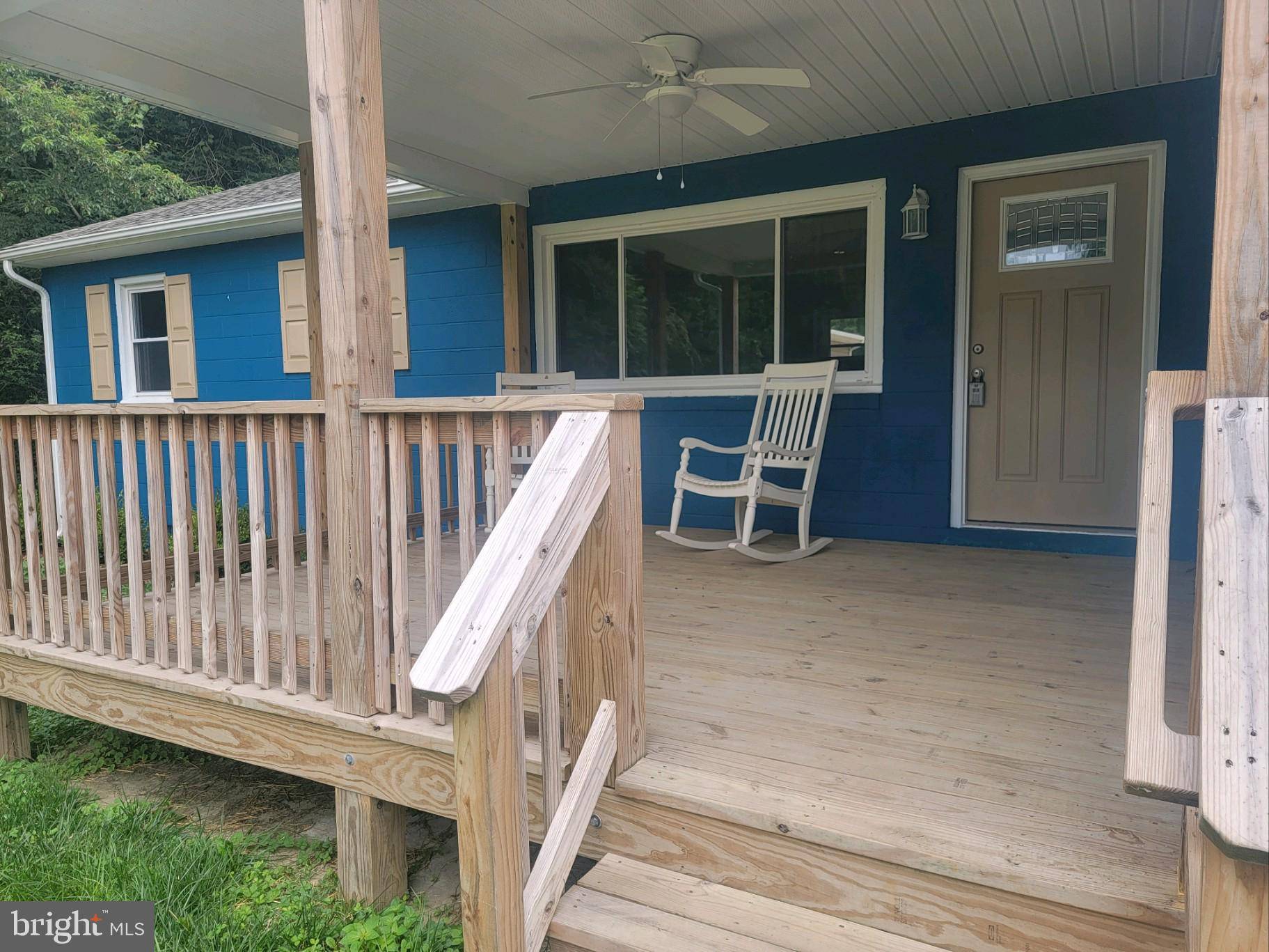 Colonial Beach, VA 22443,218 MATTOX AVE