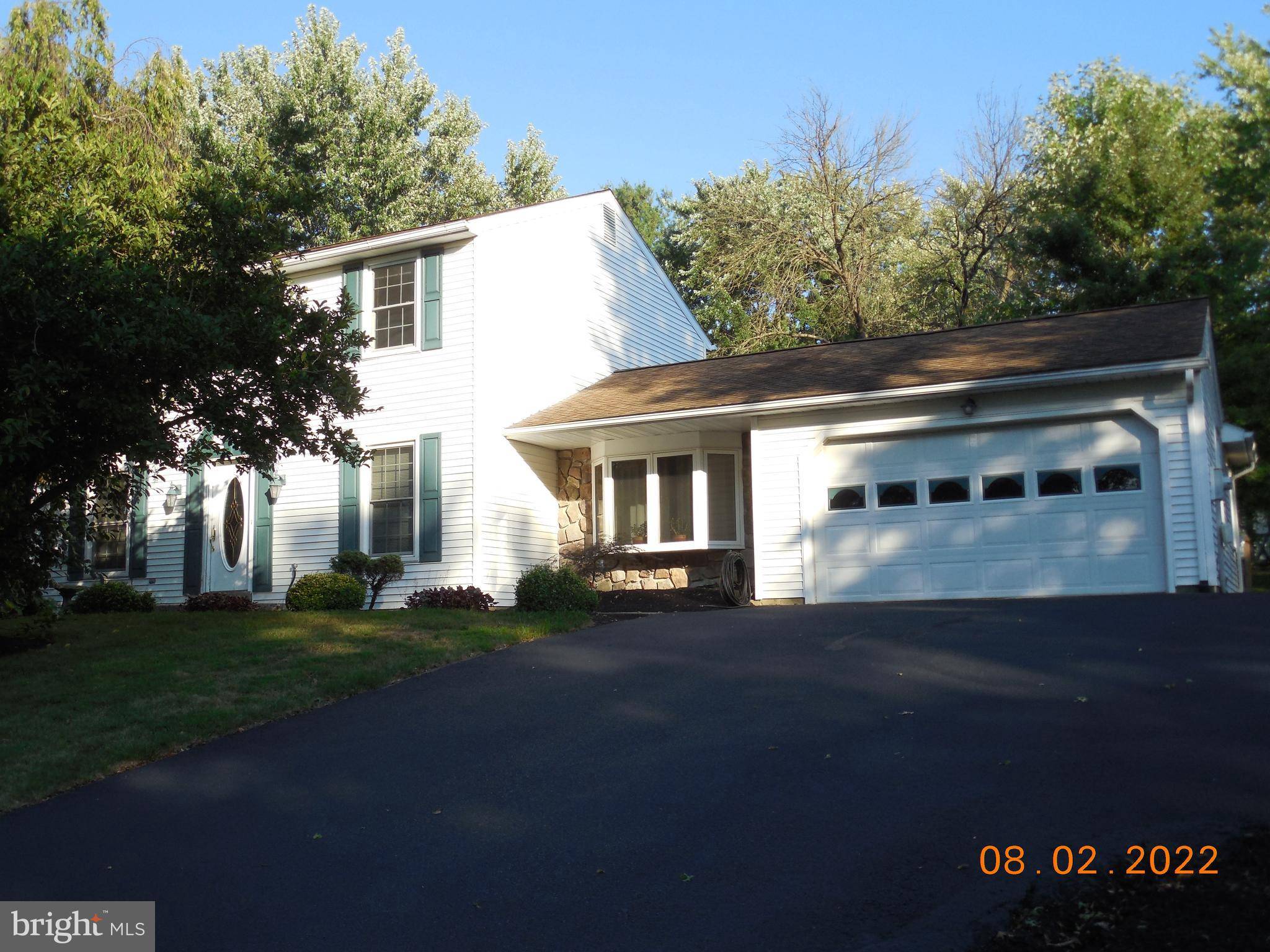 Perkasie, PA 18944,316 THISTLE LN