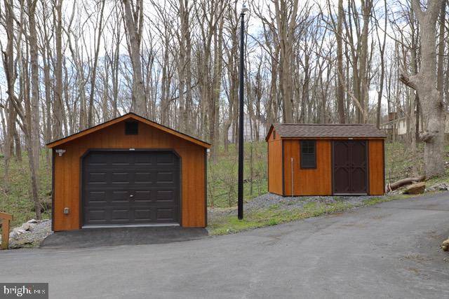 Falling Waters, WV 25419,792 LOCKHOUSE RD