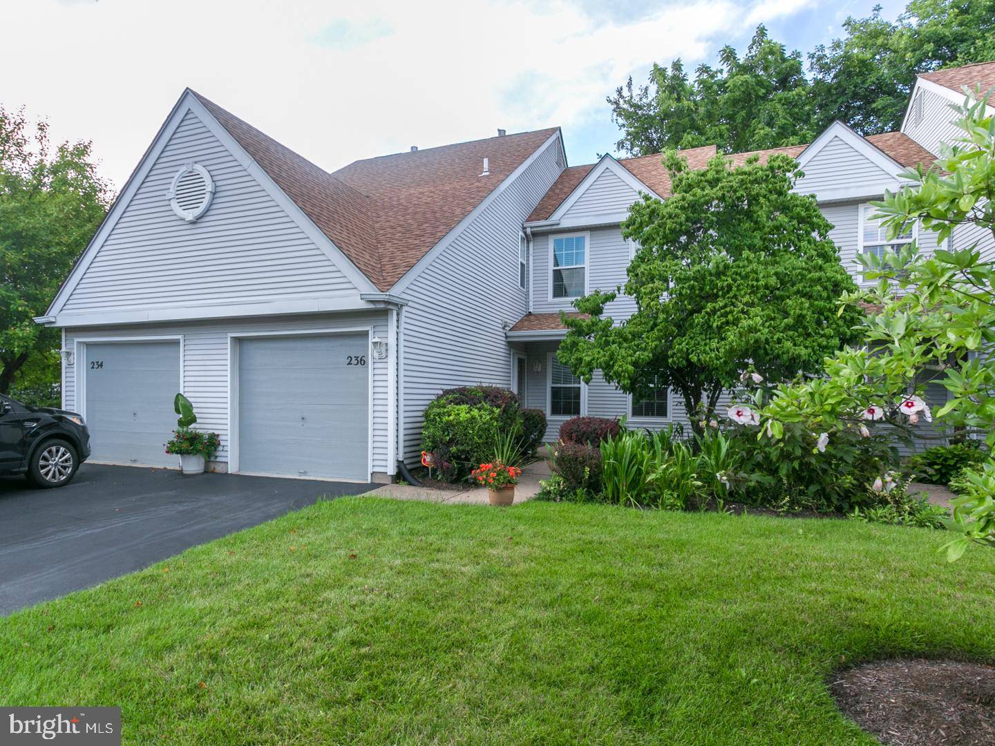 Bordentown, NJ 08505,236 BIRCH HOLLOW DR