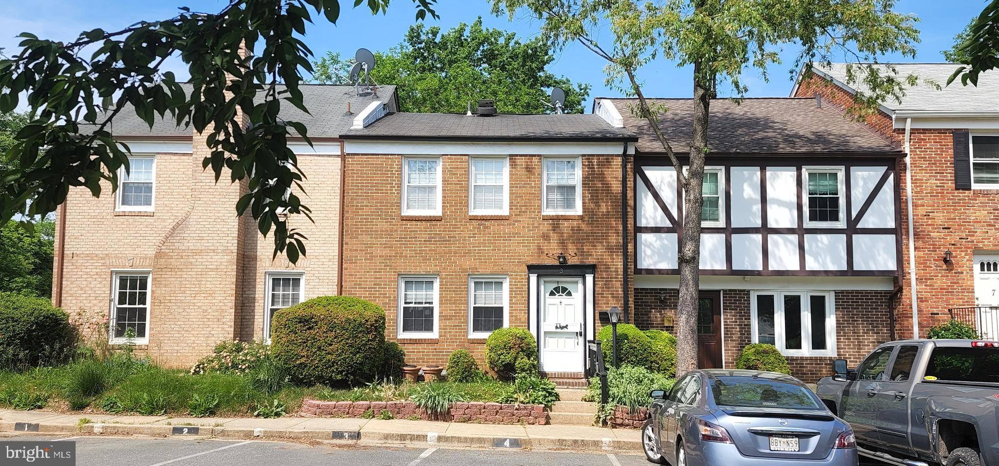 Gaithersburg, MD 20878,3 STORY DR