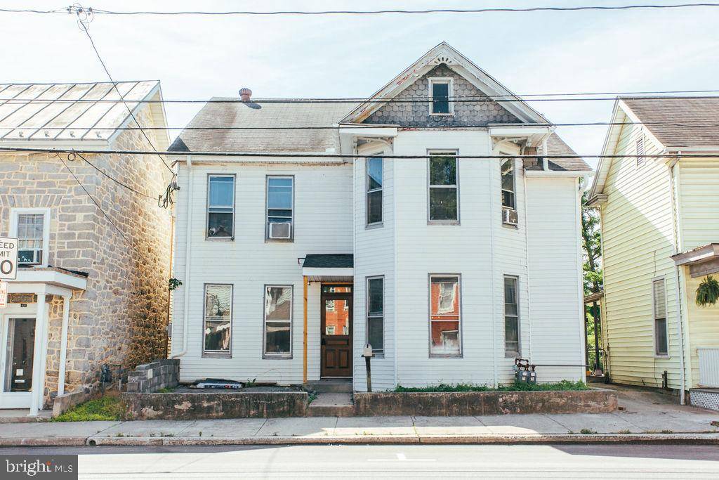 Shippensburg, PA 17257,434 E KING ST