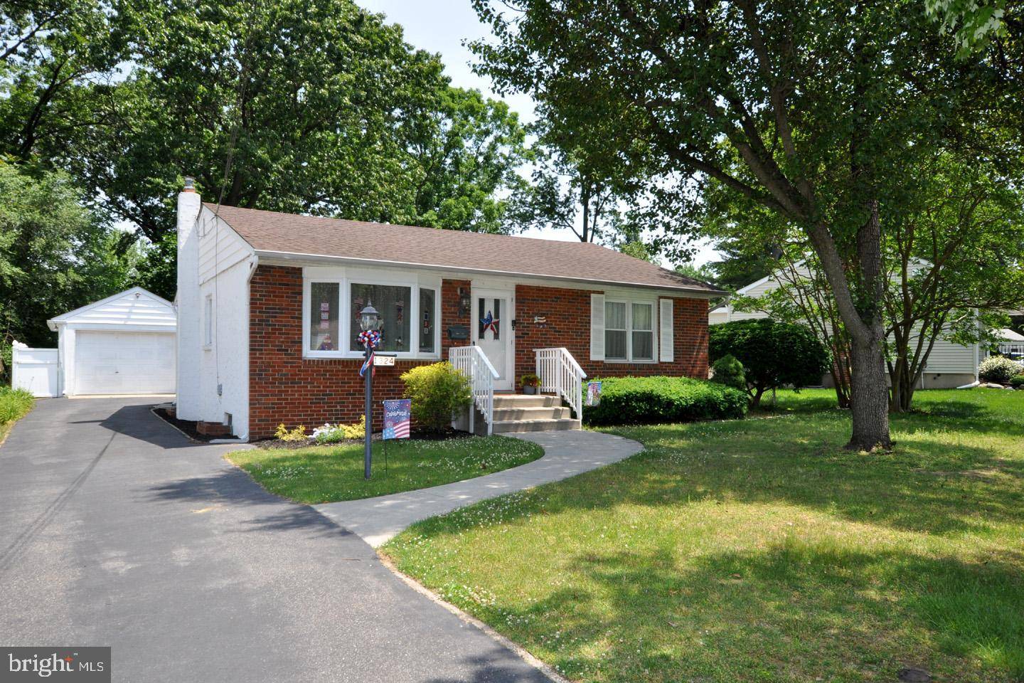 Cinnaminson, NJ 08077,1324 MORGAN AVE