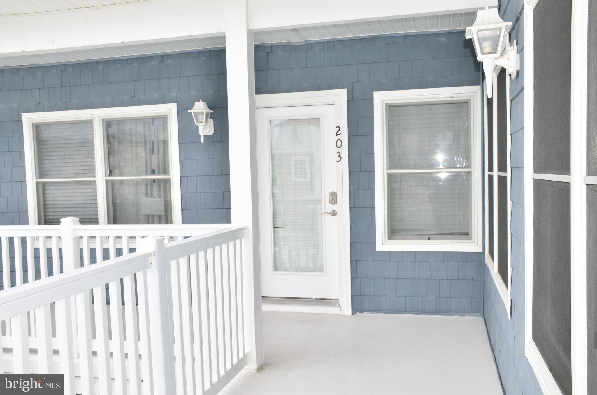 North Wildwood, NJ 08260,2207 SURF AVE #203