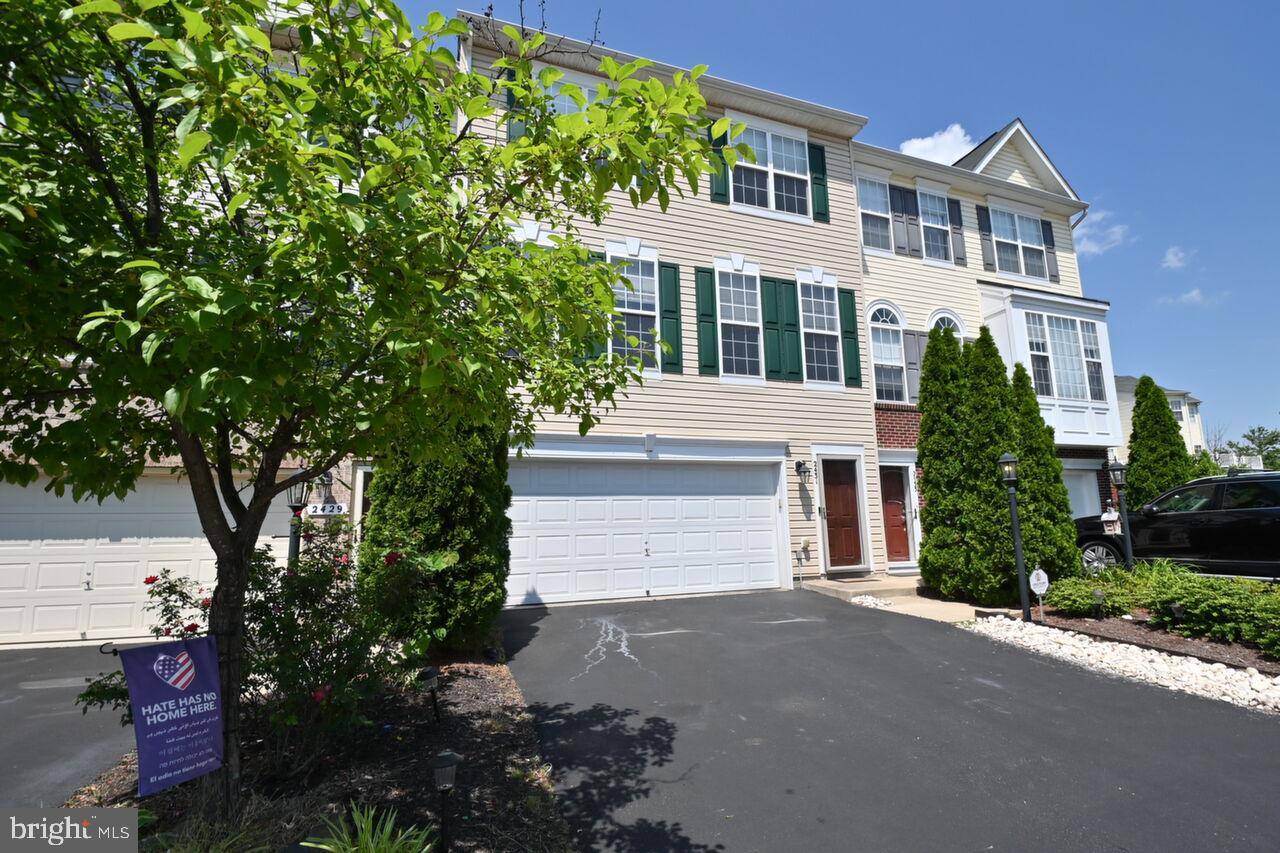 Woodbridge, VA 22191,2431 BATTERY HILL CIR