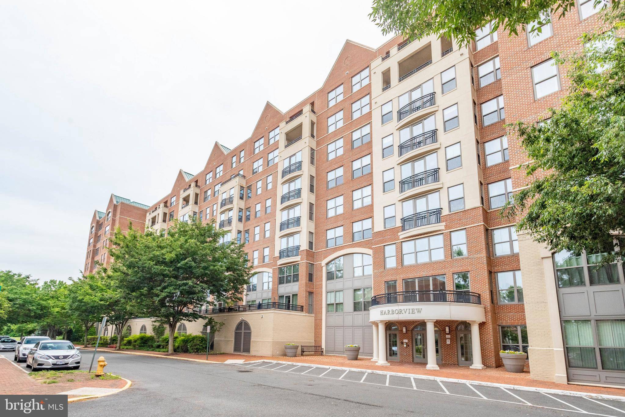 Woodbridge, VA 22191,485 HARBOR SIDE ST #209