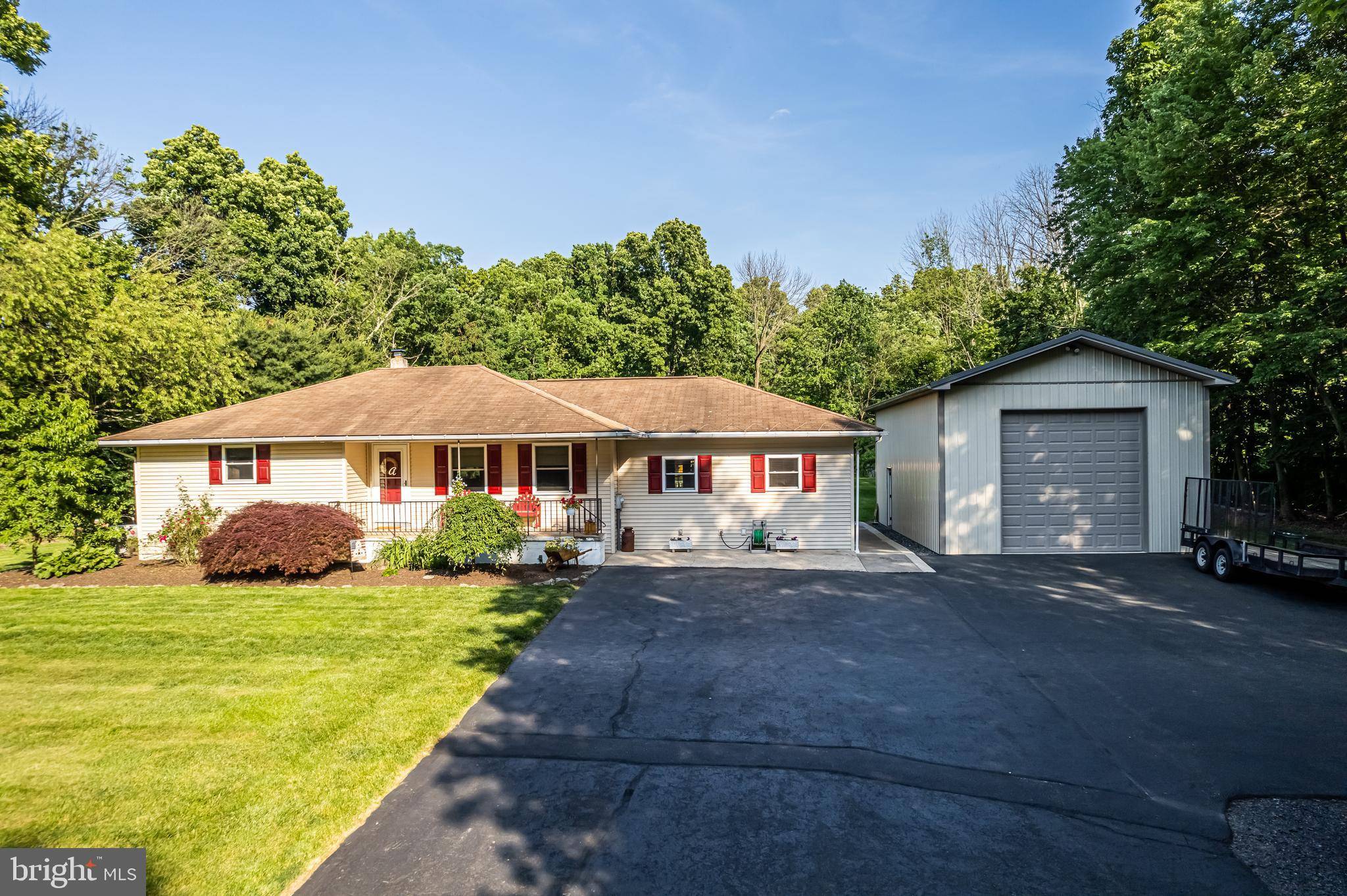 East Greenville, PA 18041,3066 TOWNSHIP WOODS RD