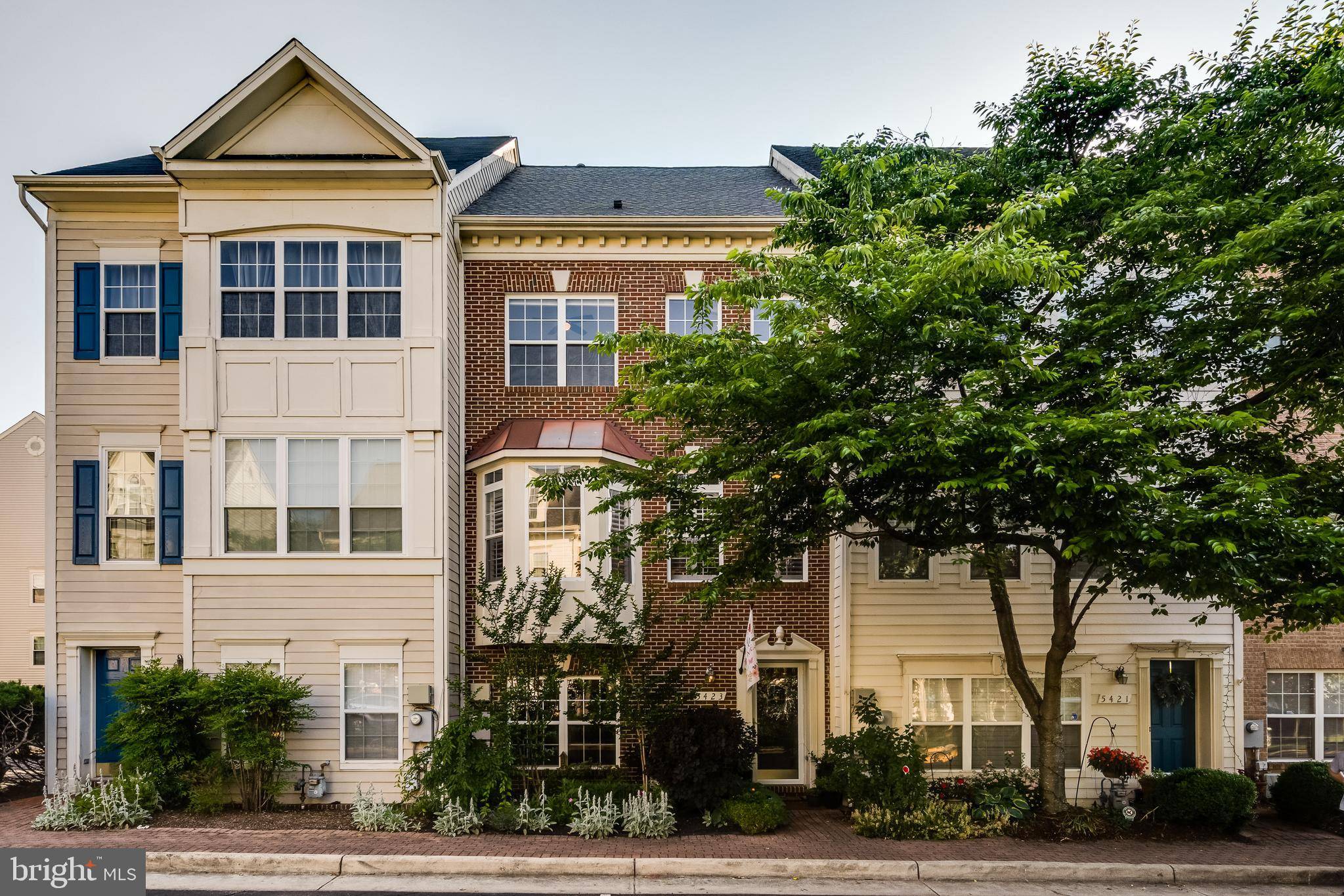 Alexandria, VA 22312,5423 CHEYENNE KNOLL PL