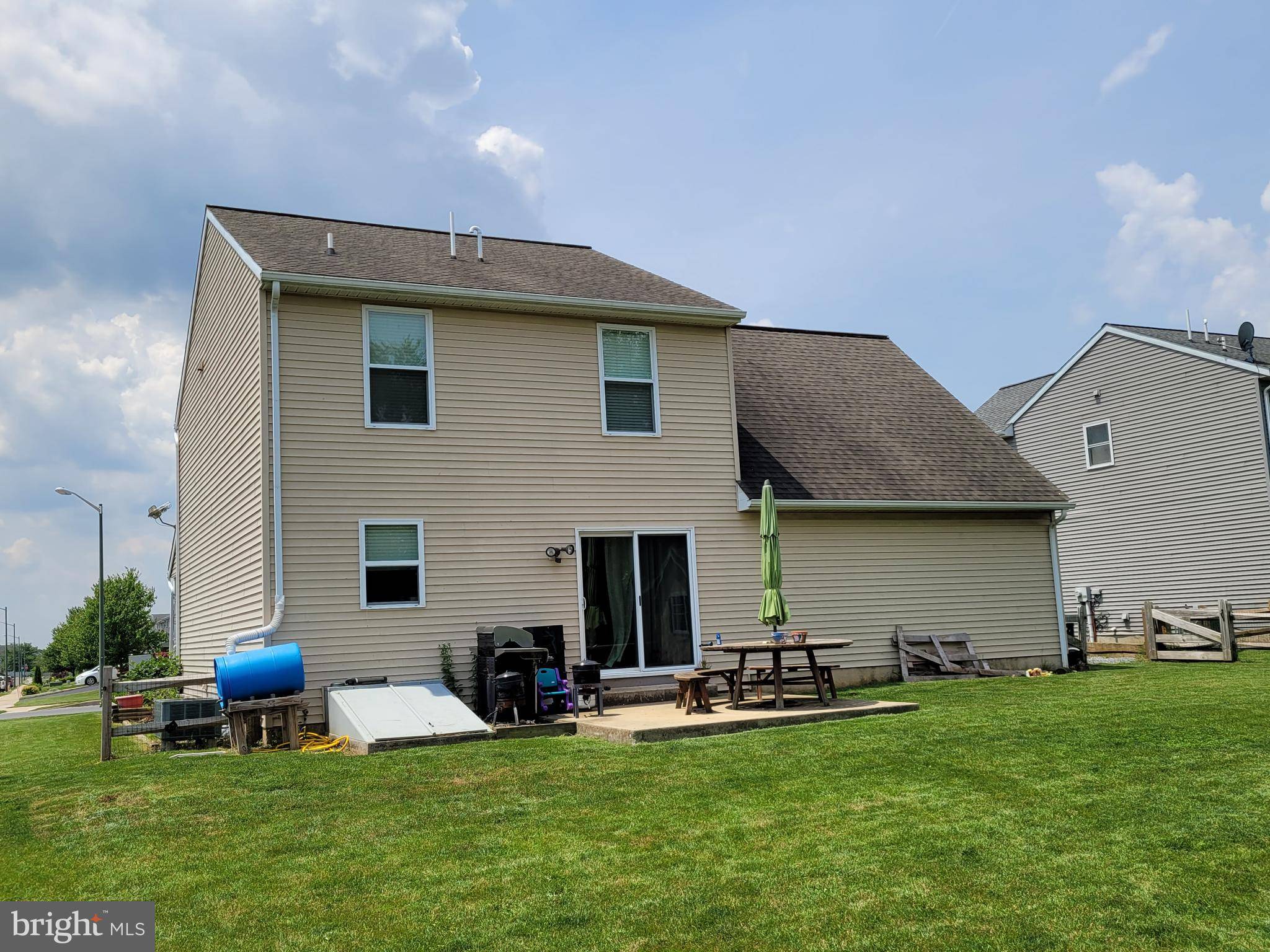 New Holland, PA 17557,507 LAVENDER LN