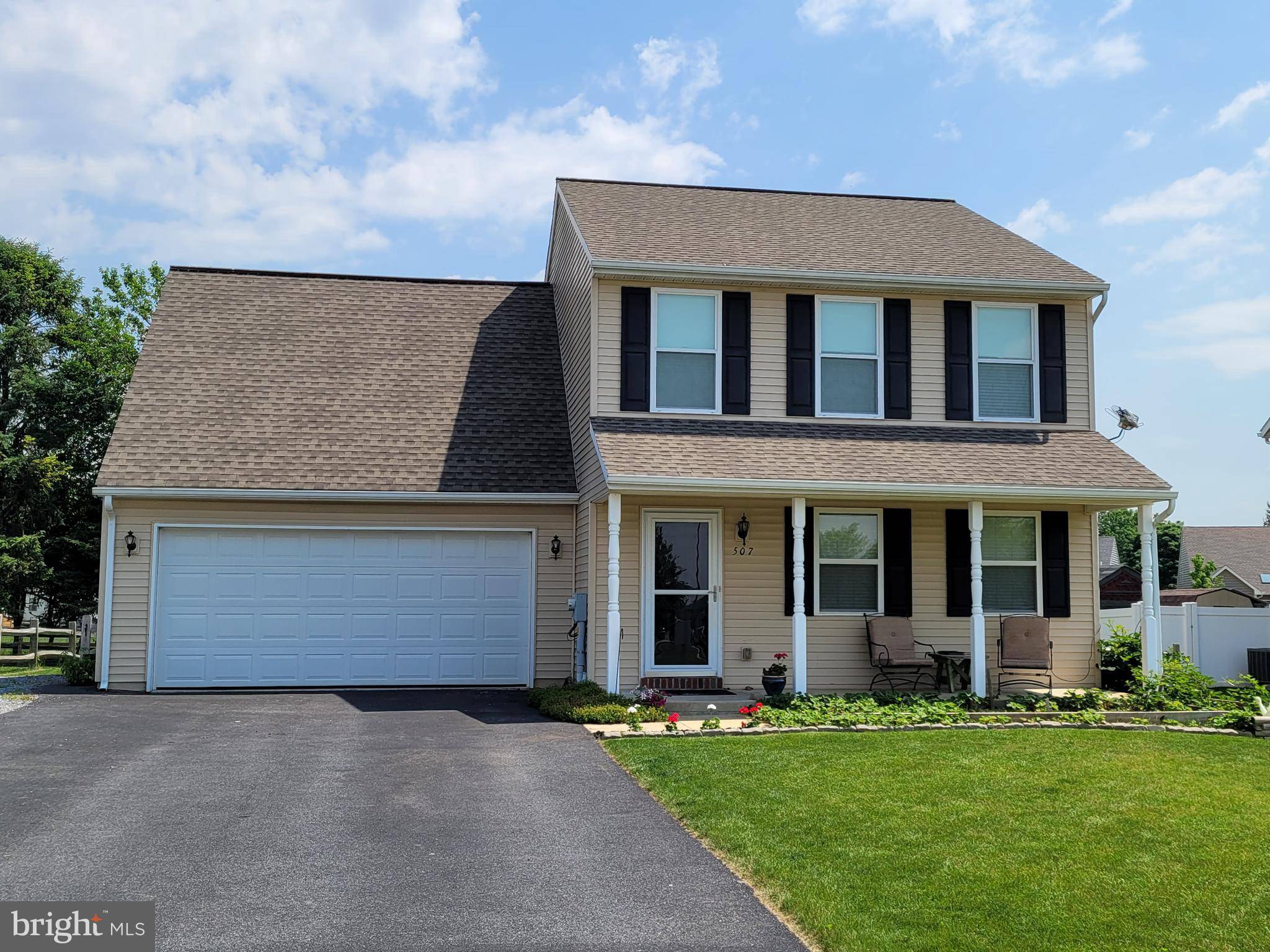 New Holland, PA 17557,507 LAVENDER LN