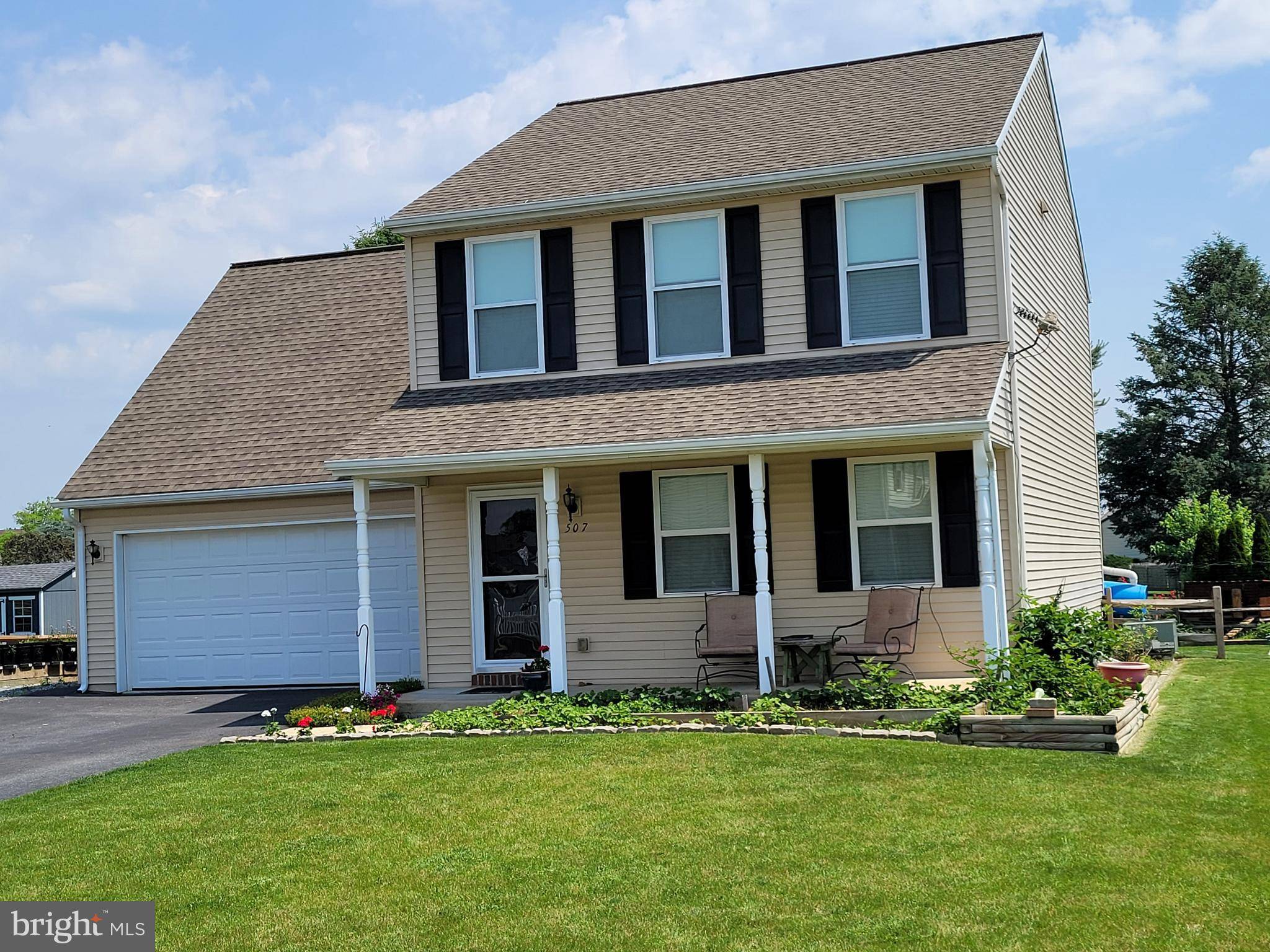 New Holland, PA 17557,507 LAVENDER LN