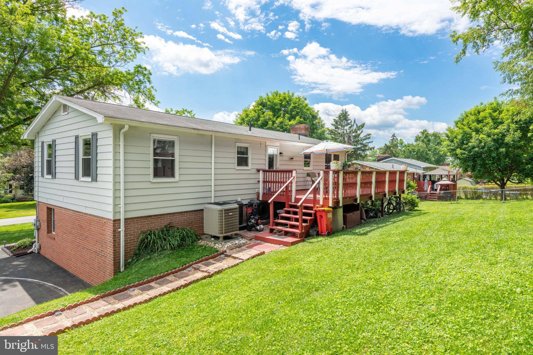 Shenandoah Junction, WV 25442,93 7TH ST