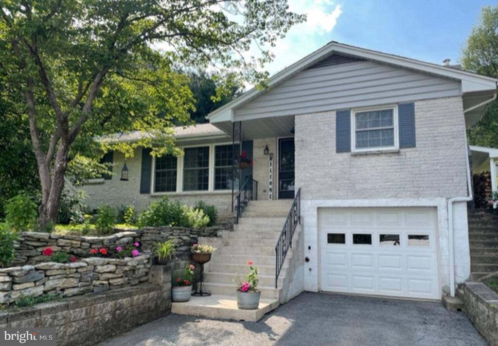 Manheim, PA 17545,134 RAPHO ST