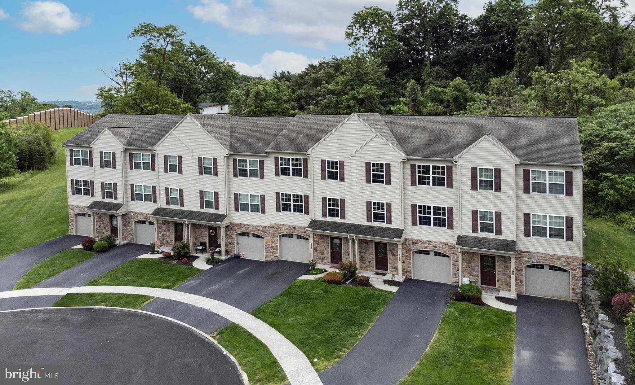 New Cumberland, PA 17070,290 FIELDSTONE CT