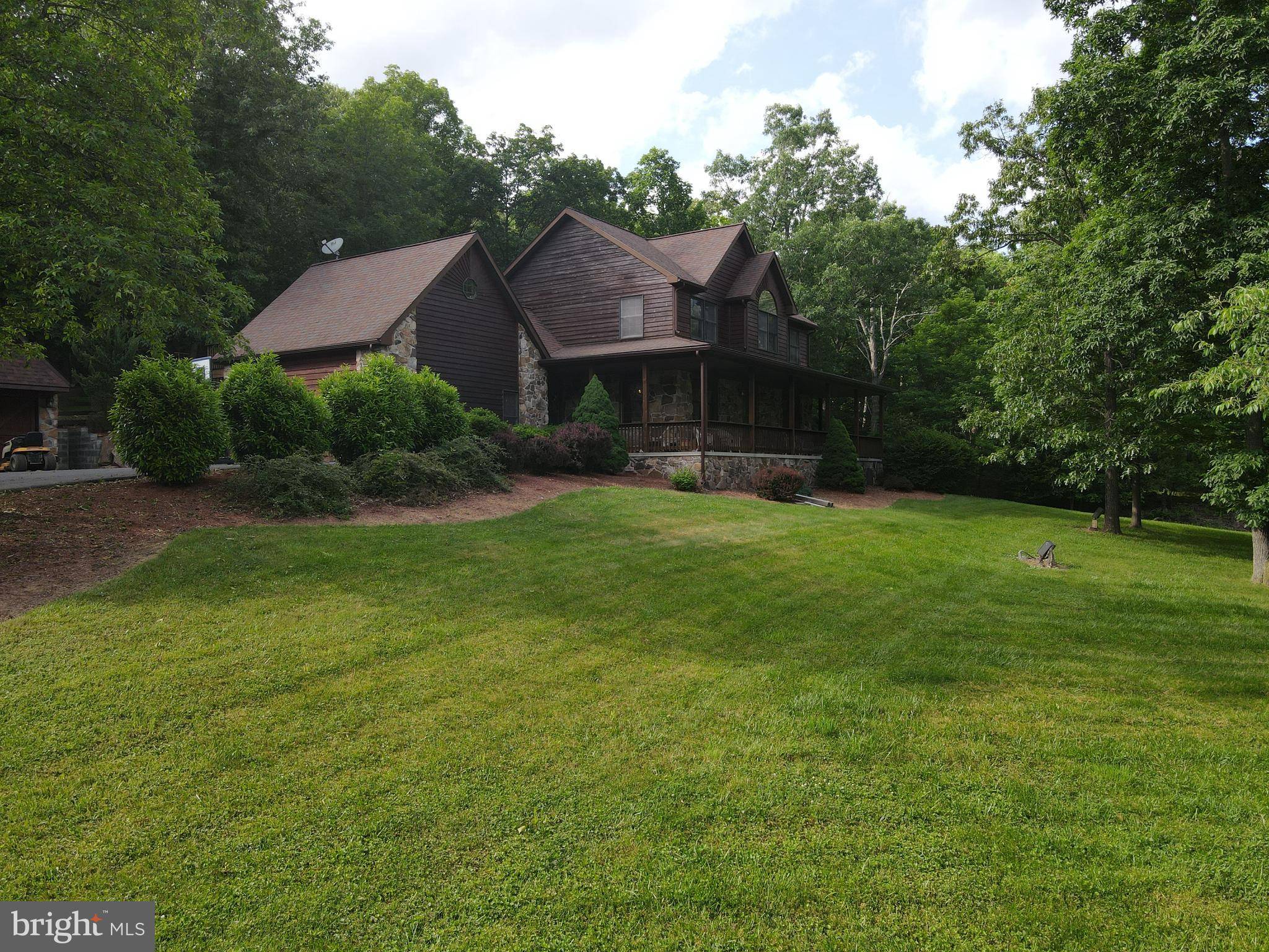 New Creek, WV 26743,761 TIMBERLAKE DR