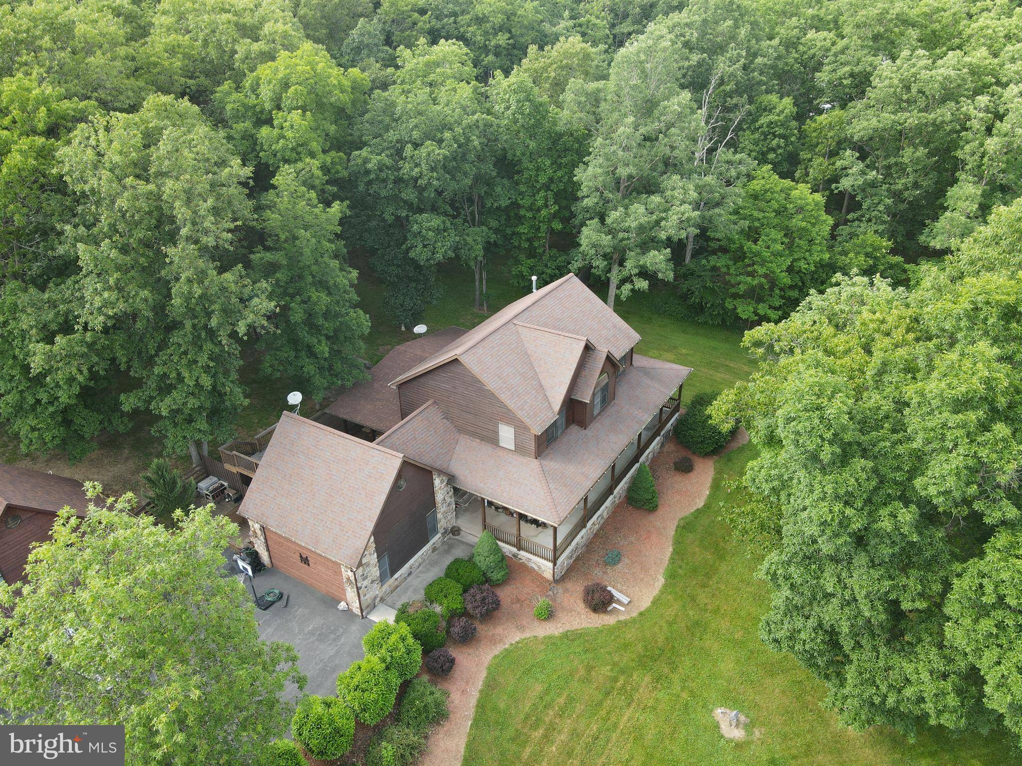 New Creek, WV 26743,761 TIMBERLAKE DR