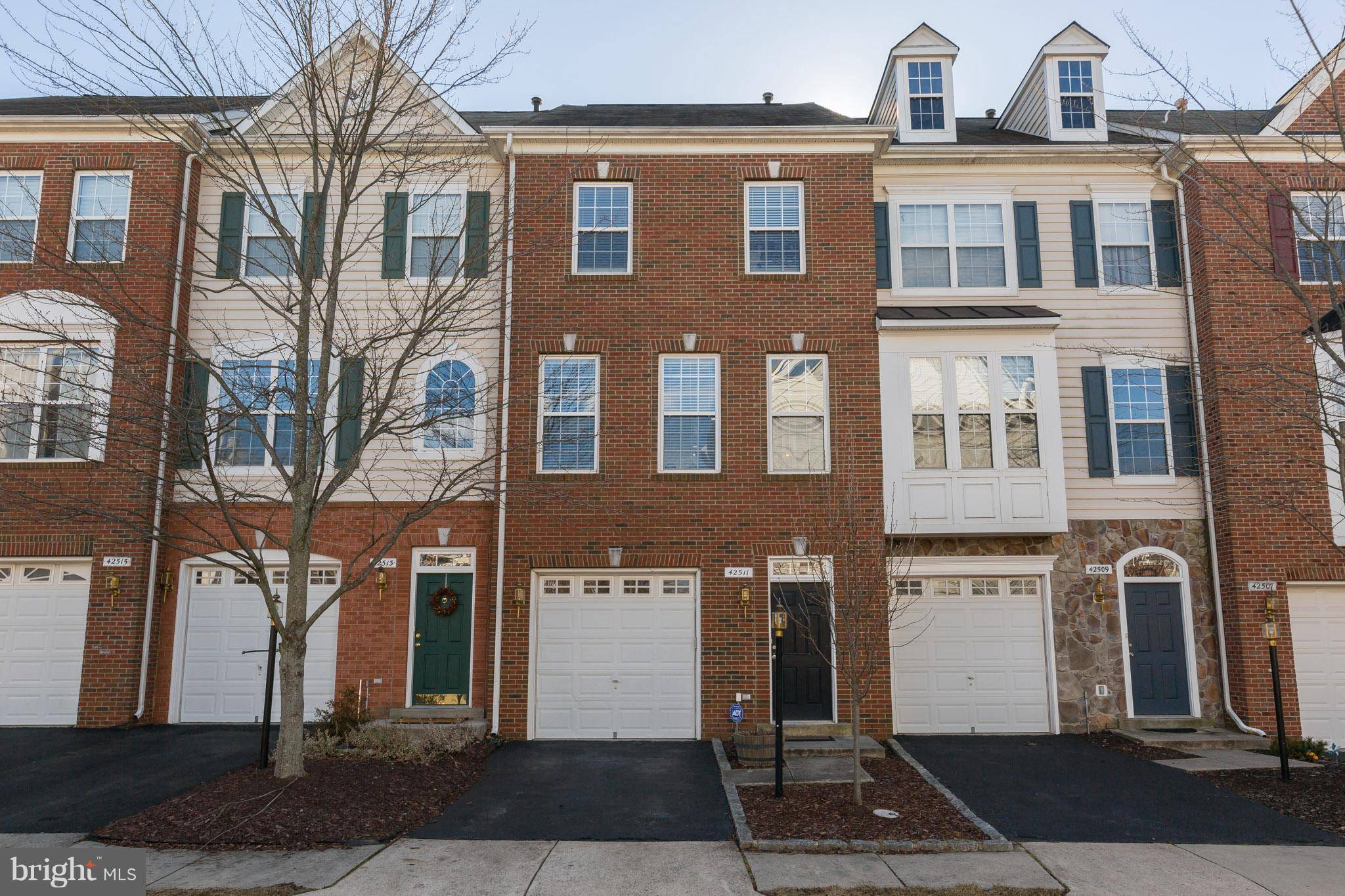 Ashburn, VA 20148,42511 MAGELLAN