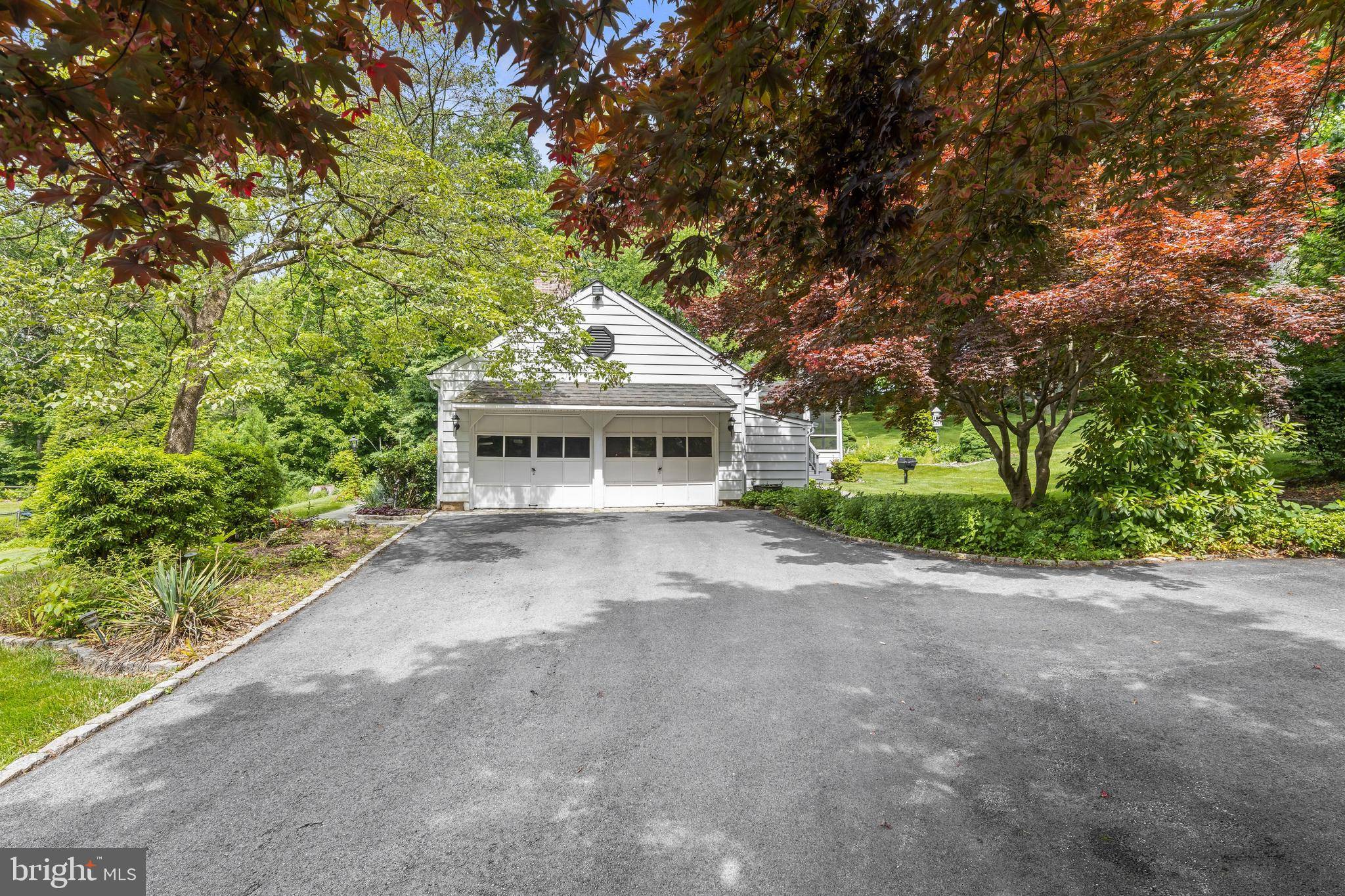 Newtown Square, PA 19073,3651 WYOLA DR