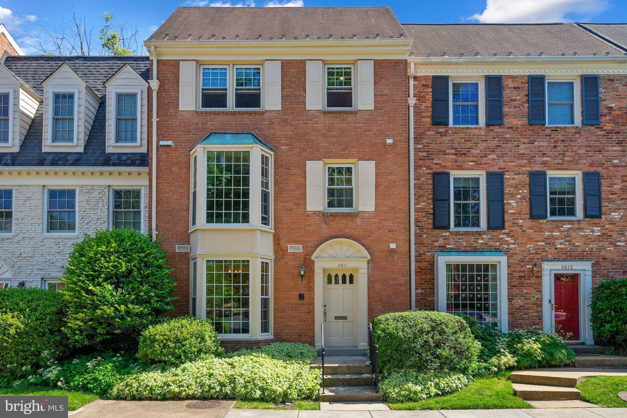 Mclean, VA 22101,6811 MARKET SQUARE DR