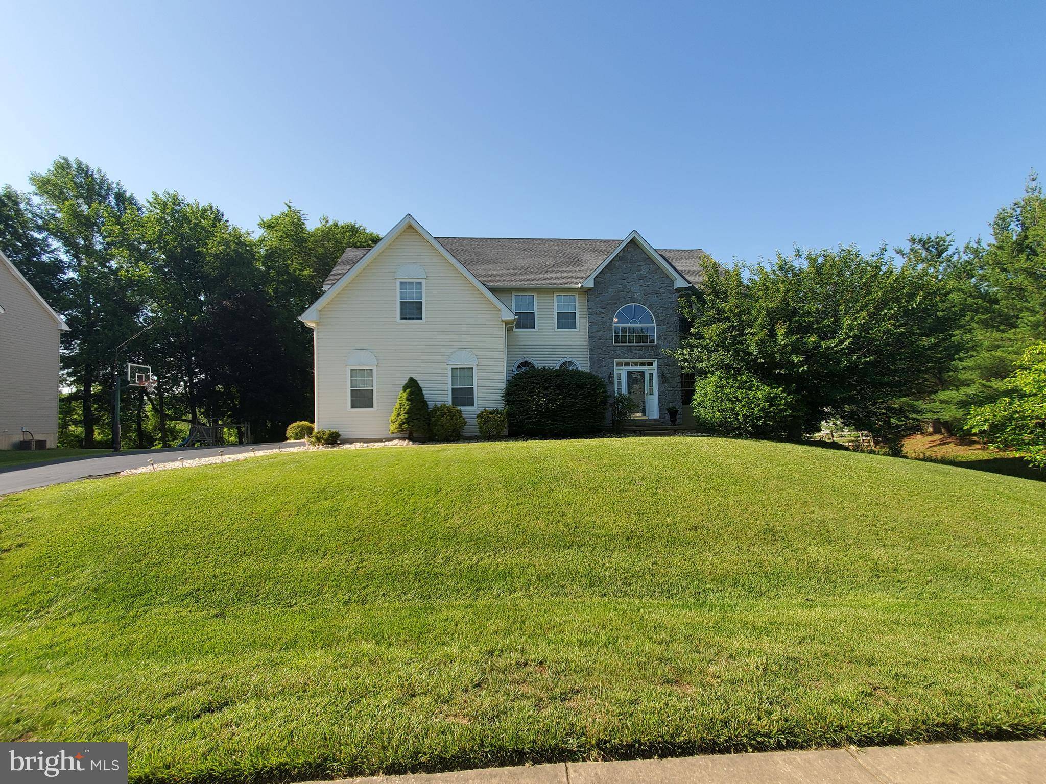 Bear, DE 19701,337 MEADOW GLEN DR