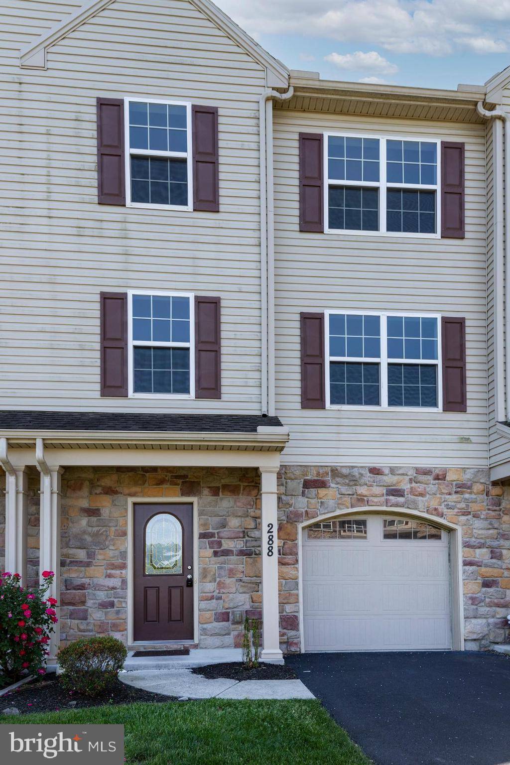 New Cumberland, PA 17070,288 FIELDSTONE CT