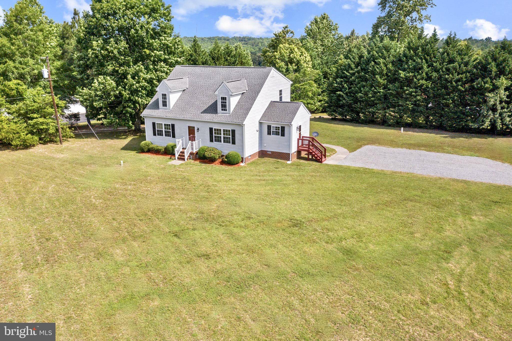 Tappahannock, VA 22560,773 DEEP LANDING ROAD