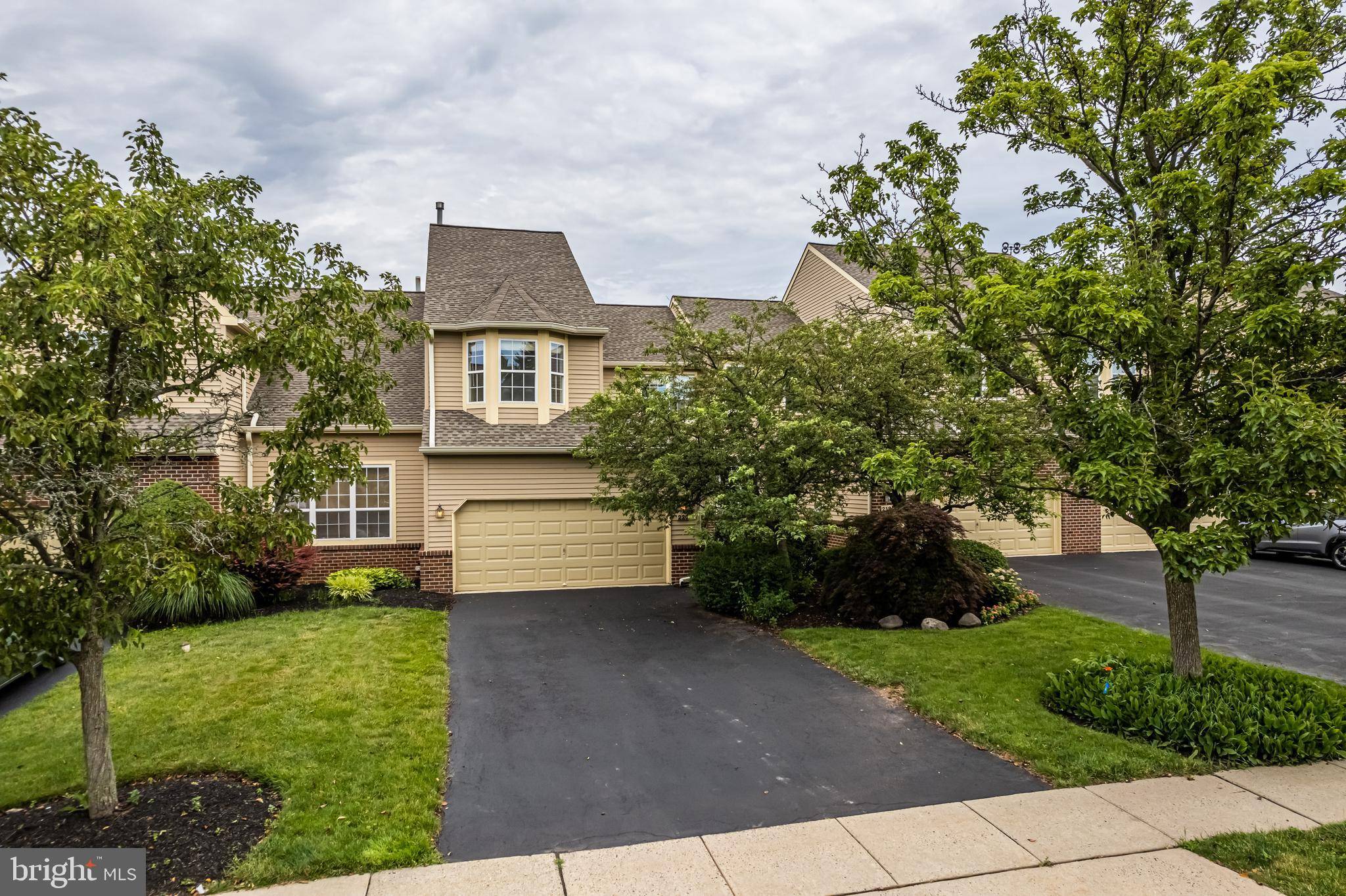 Lansdale, PA 19446,220 PINECREST LN