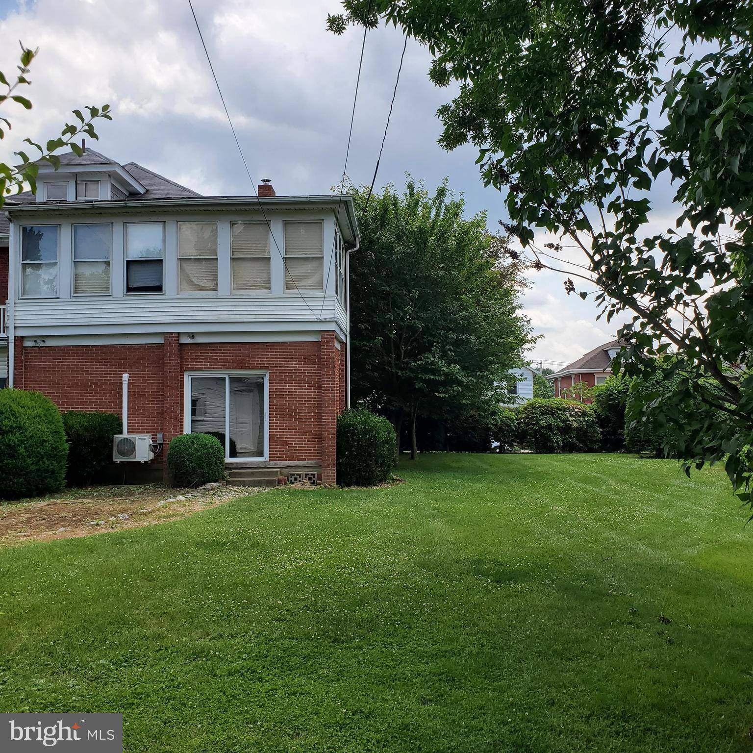 Harrisburg, PA 17111,3418 BRISBAN ST