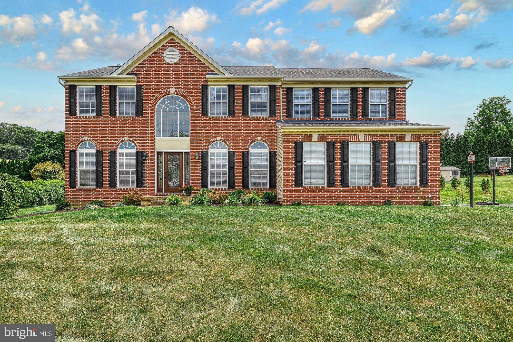 York, PA 17406,15 SHIRE LN