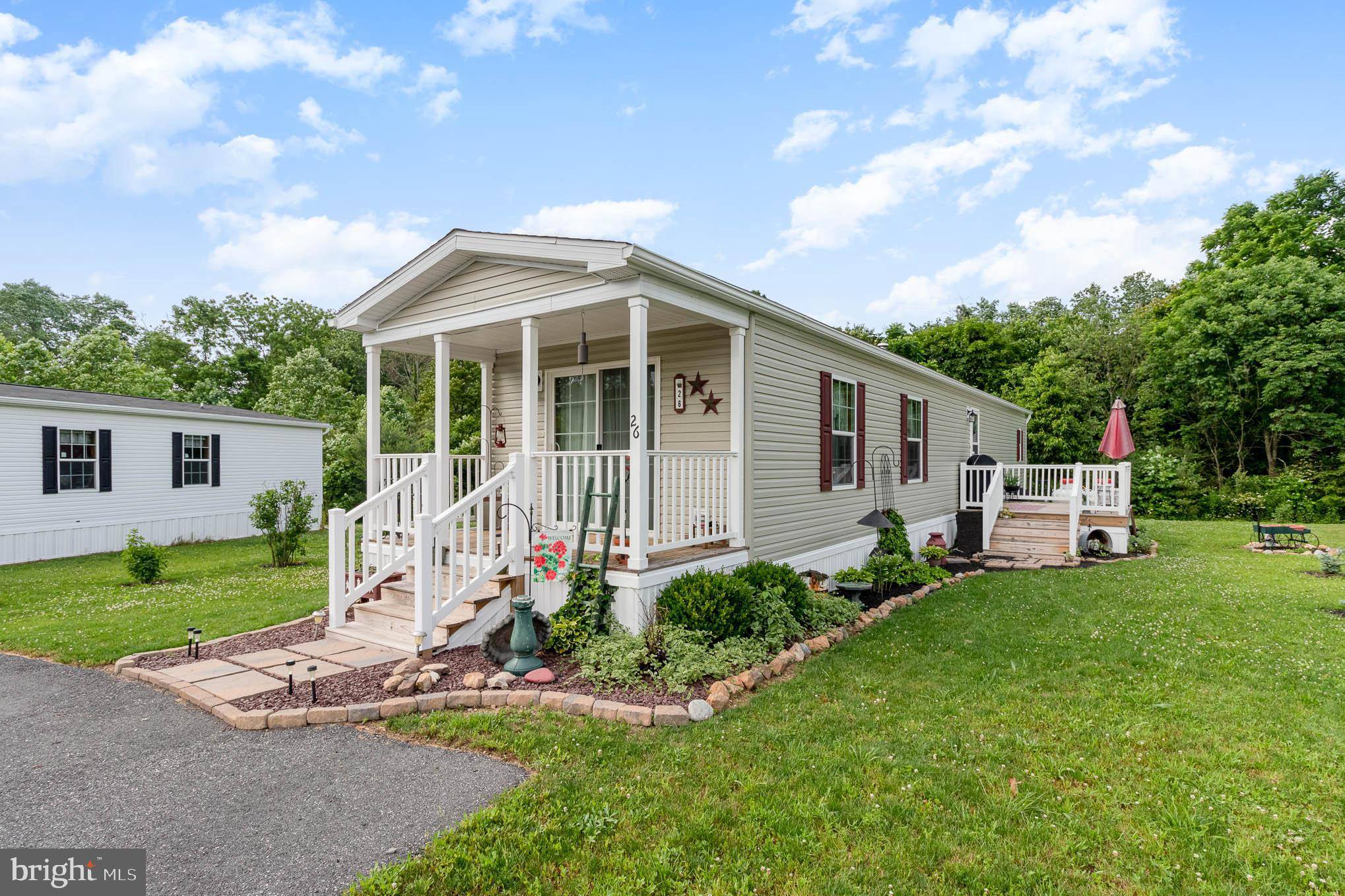 New Bloomfield, PA 17068,26 MEADOWVIEW DR