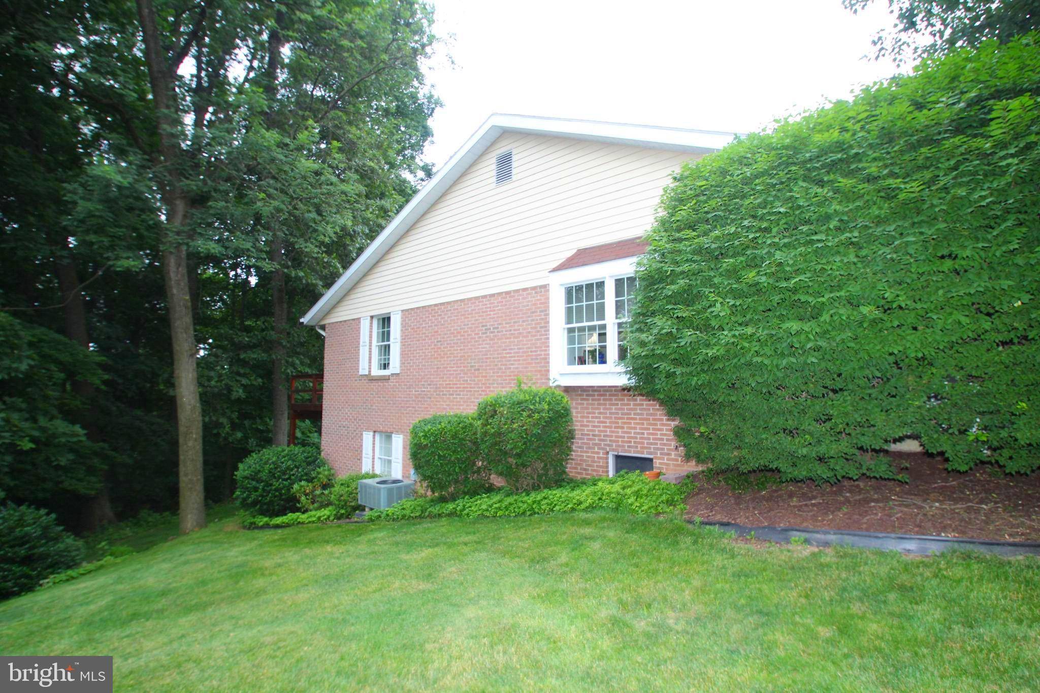 Elizabethtown, PA 17022,29 TIMBER VILLA