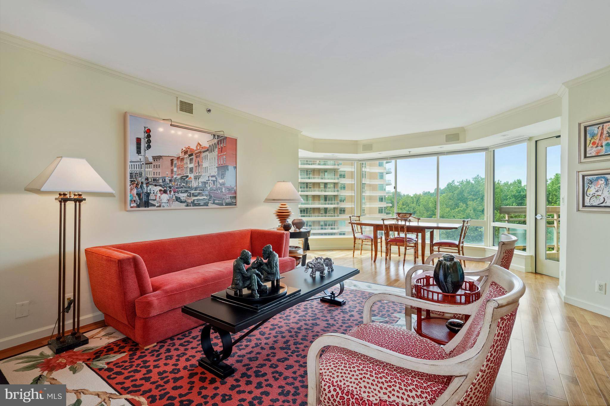 Chevy Chase, MD 20815,5600 WISCONSIN AVE #1002