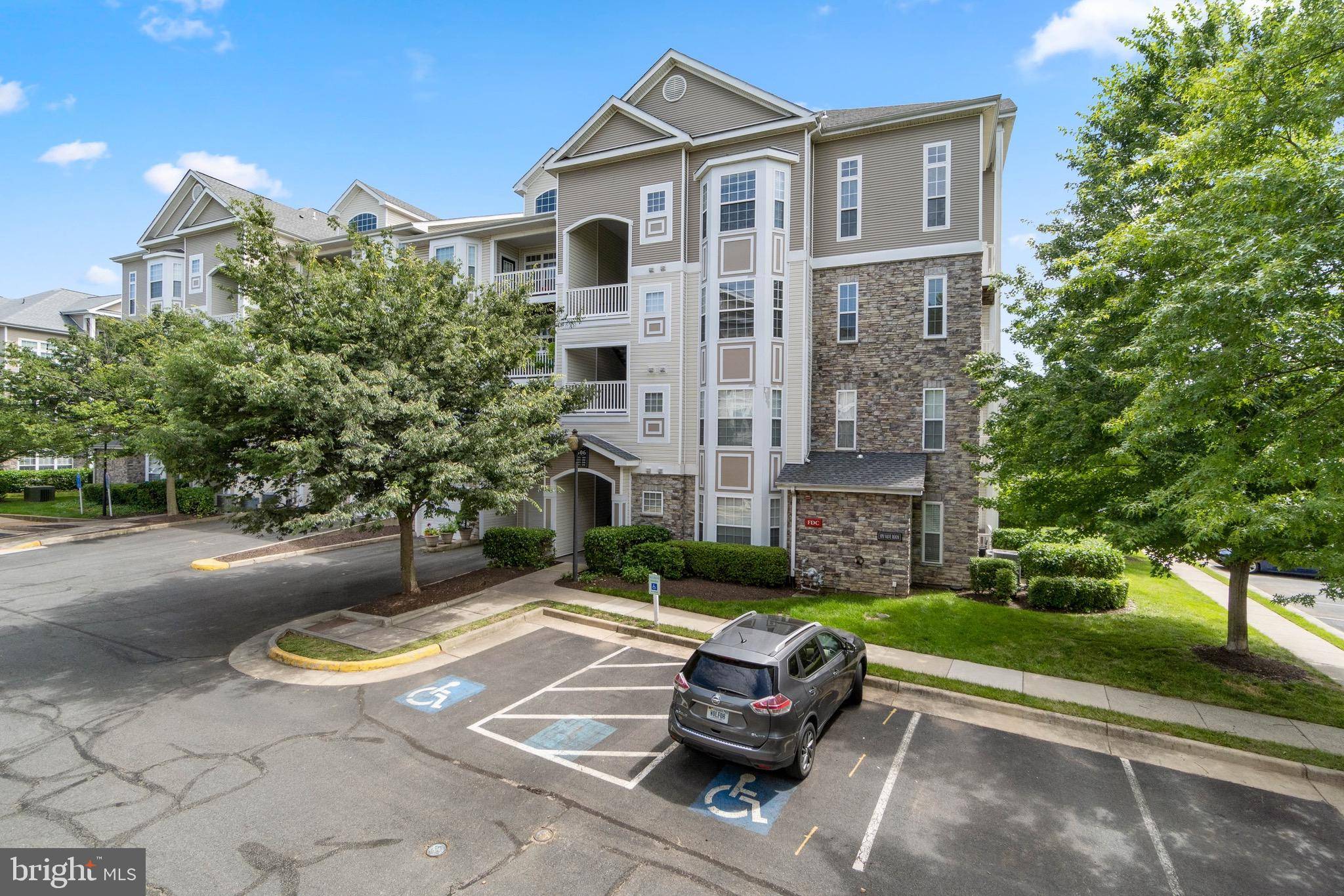 Leesburg, VA 20175,506 SUNSET VIEW TER SE #306