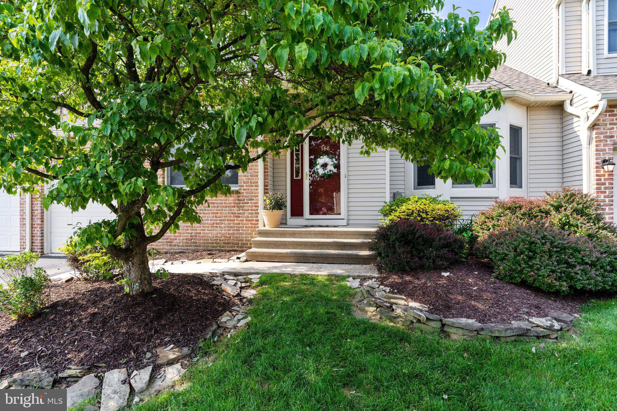 Macungie, PA 18062,188 RIDINGS CIR