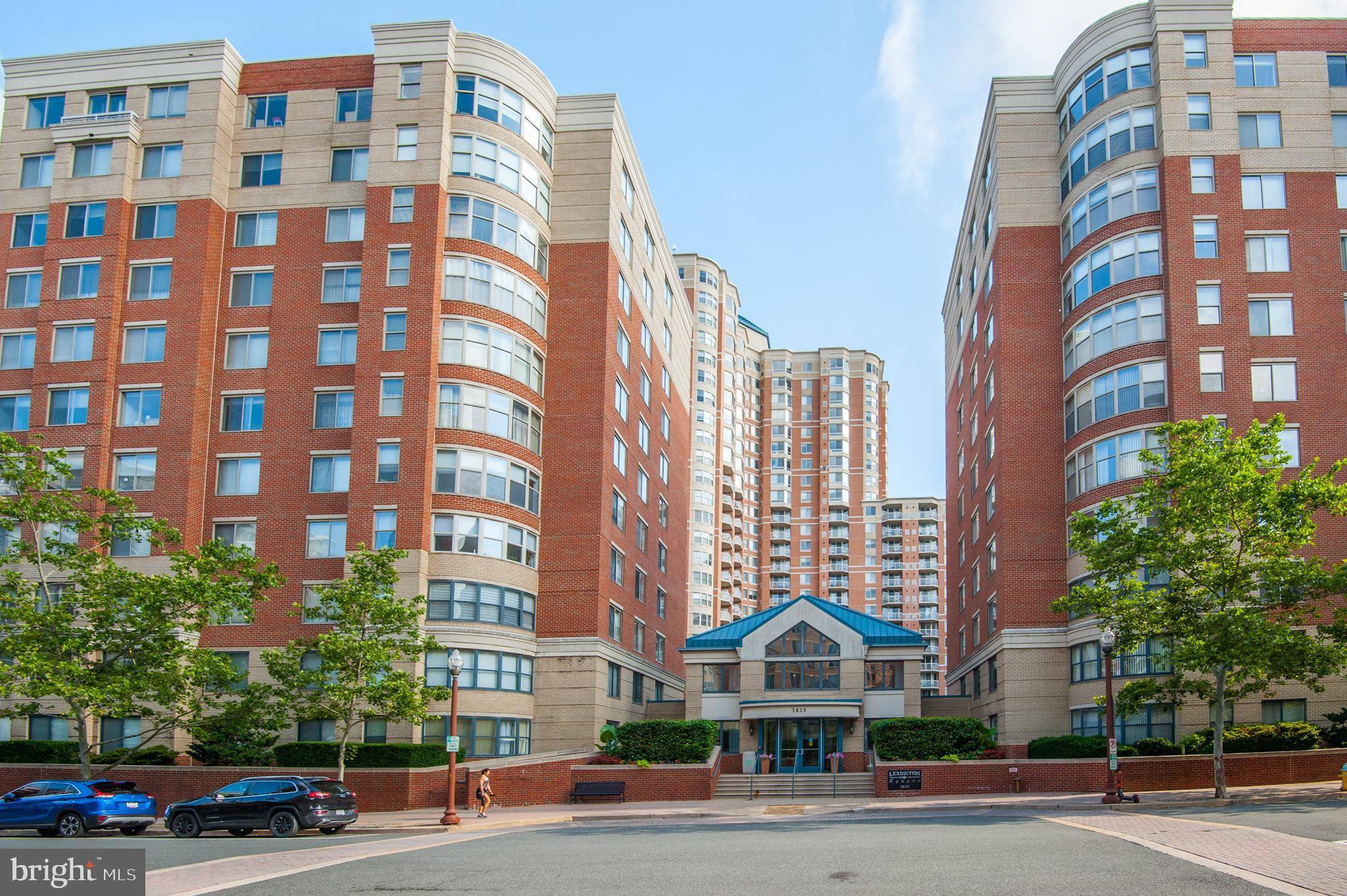 Arlington, VA 22203,3835 9TH ST N #707W