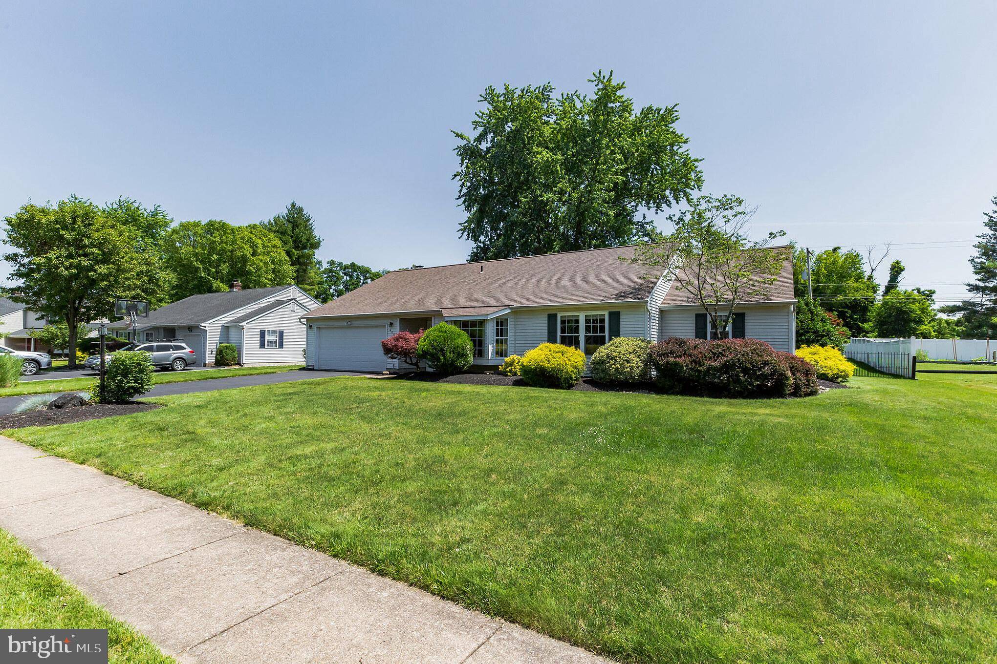 Yardley, PA 19067,400 LENAPE LN