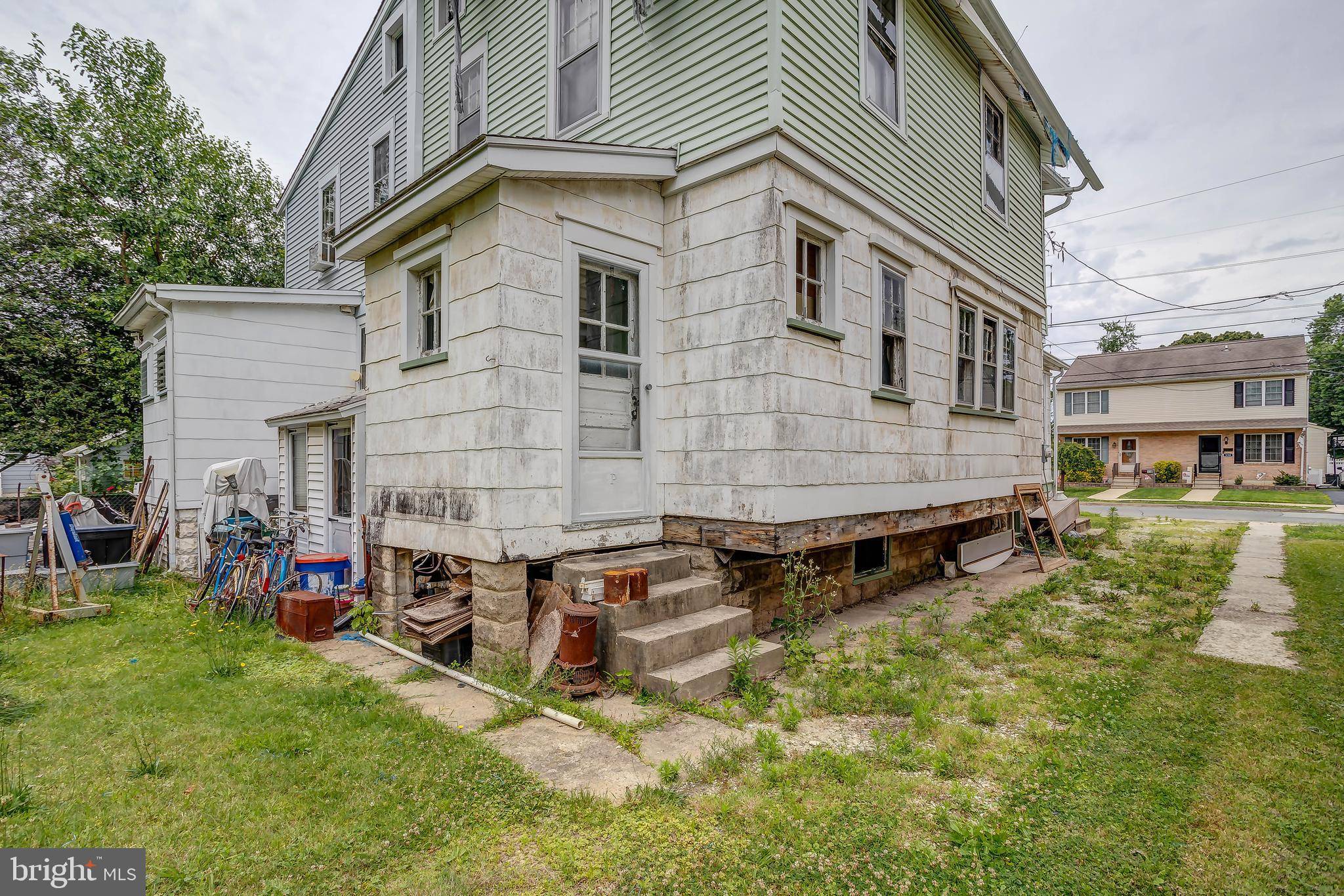 Glenolden, PA 19036,117 N LLANWELLYN AVE