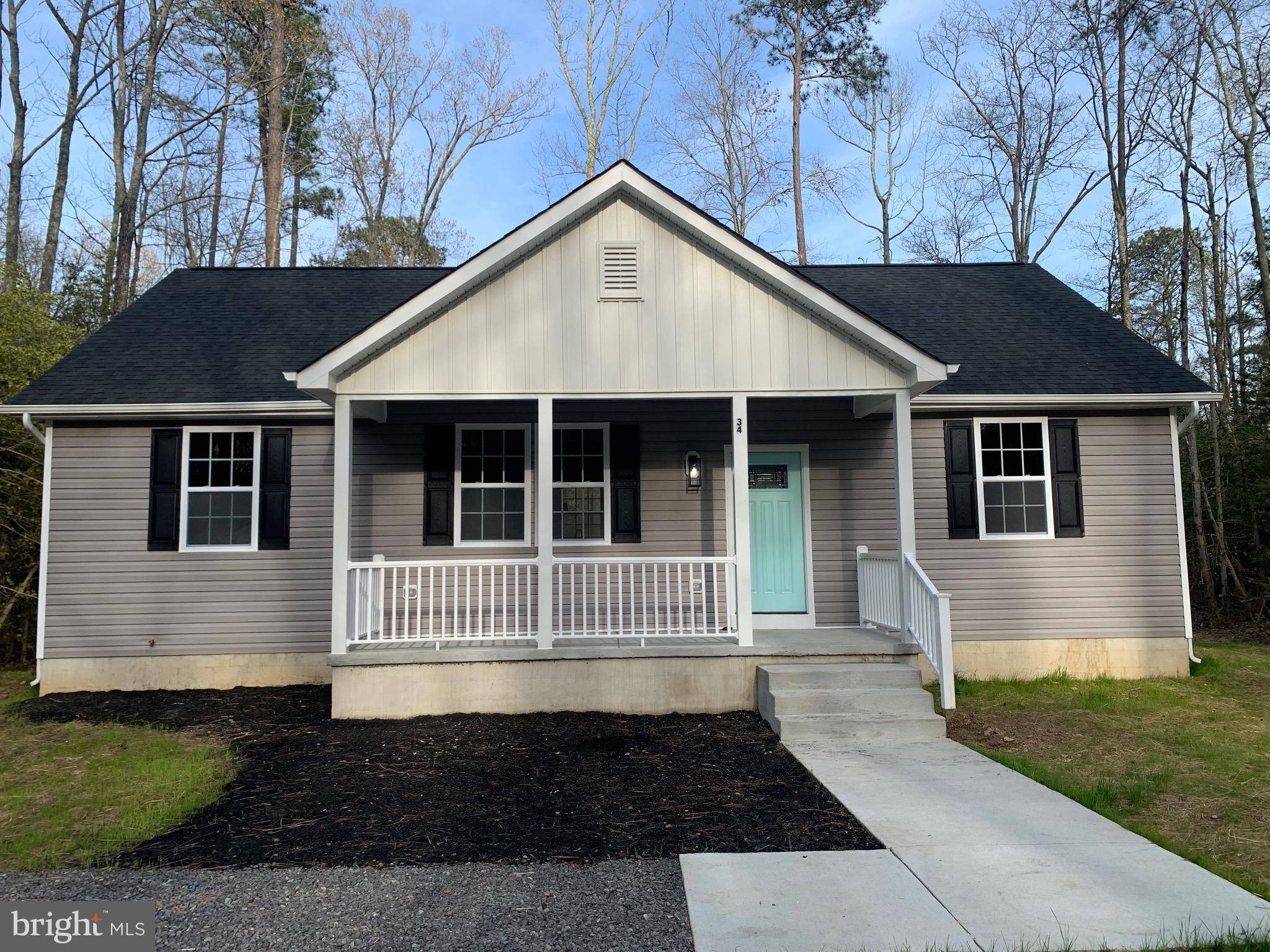 Colonial Beach, VA 22443,58 PINE ST